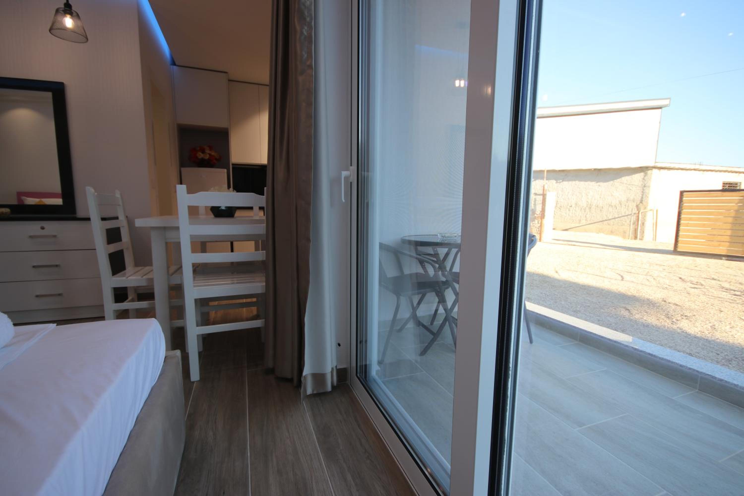 Deluxe Triple Room photo 3