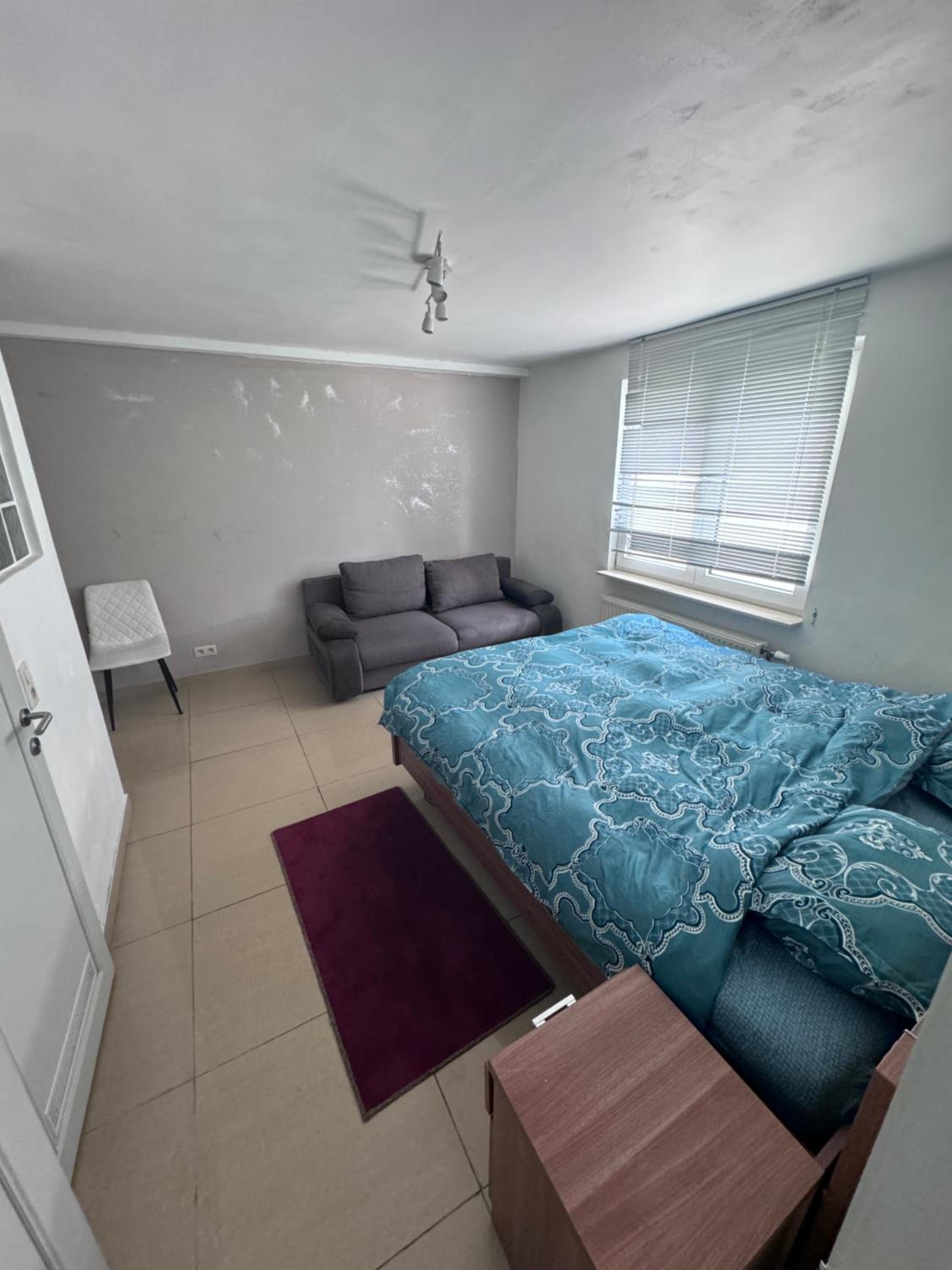 One-Bedroom Apartment photo 1