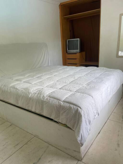 One-Bedroom House photo 1