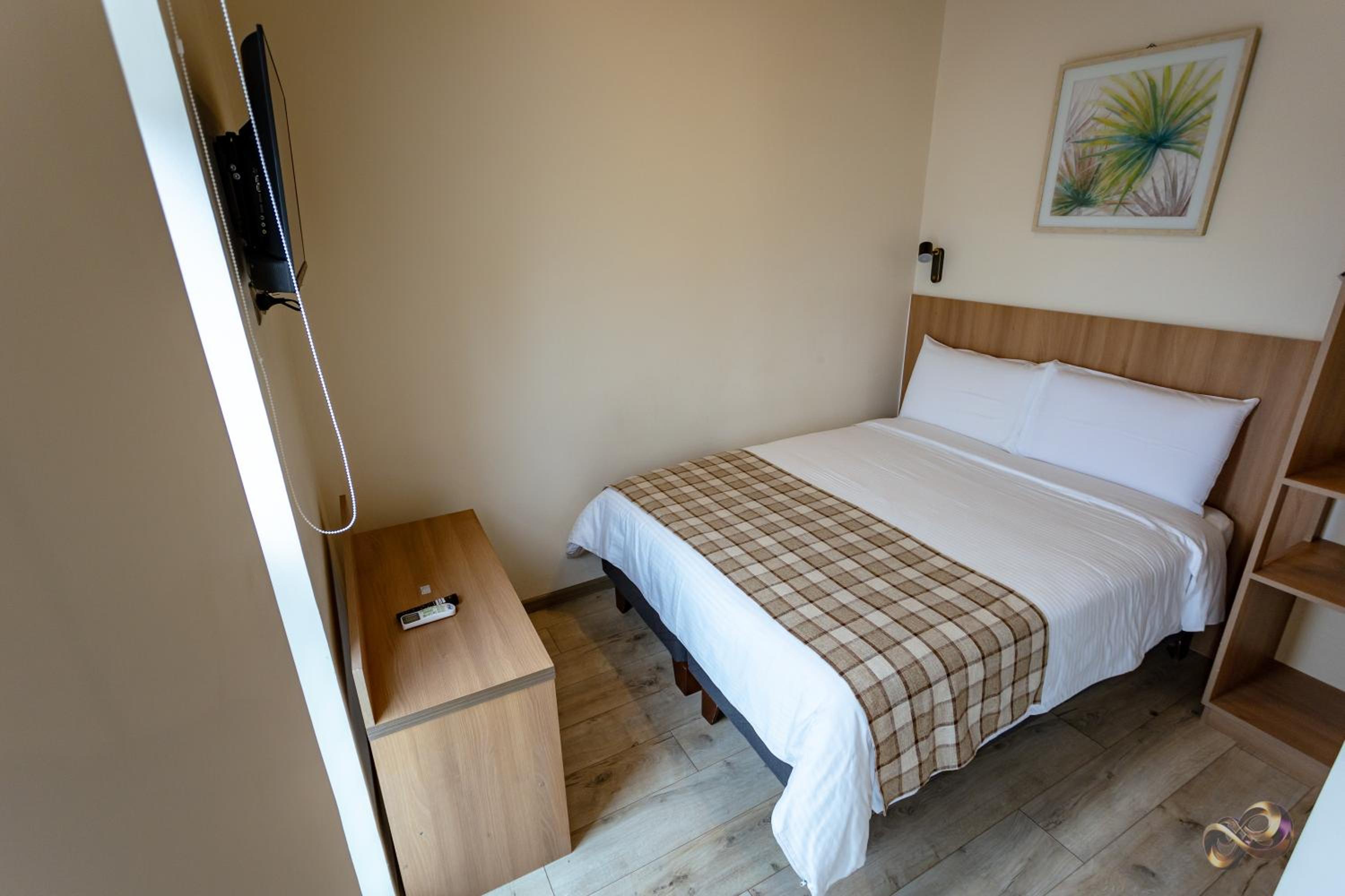 Standard Double Room photo 3