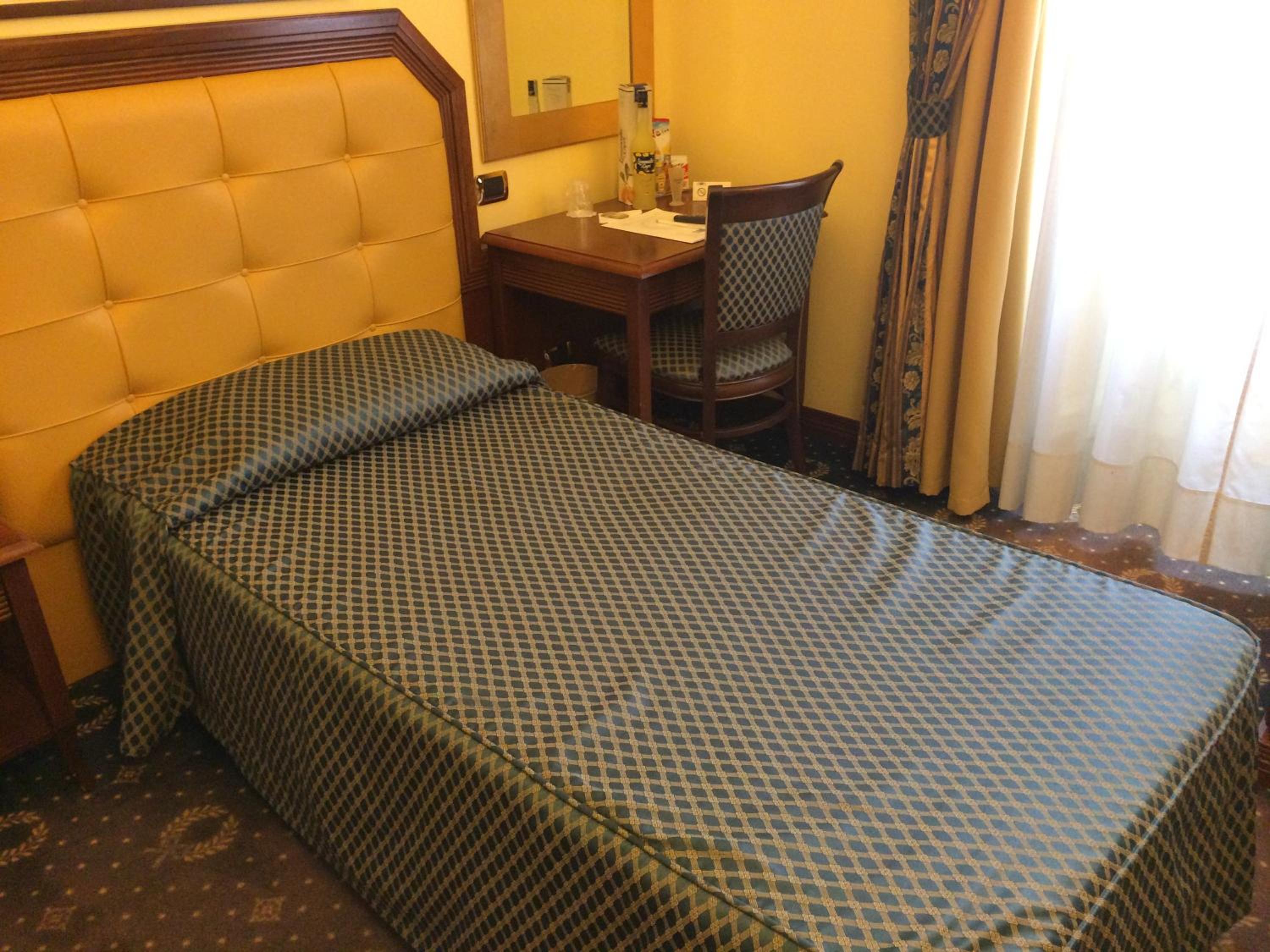 Single Room photo 2