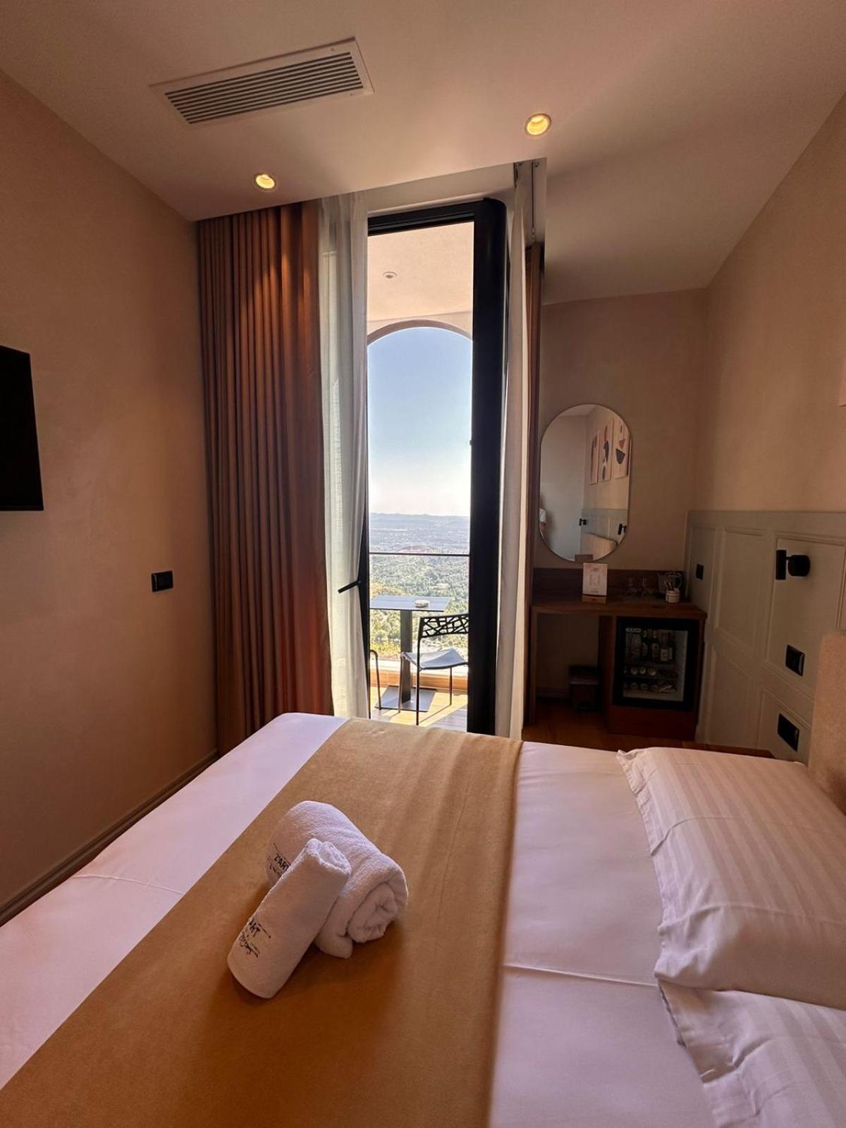 Double or Twin Room photo 2