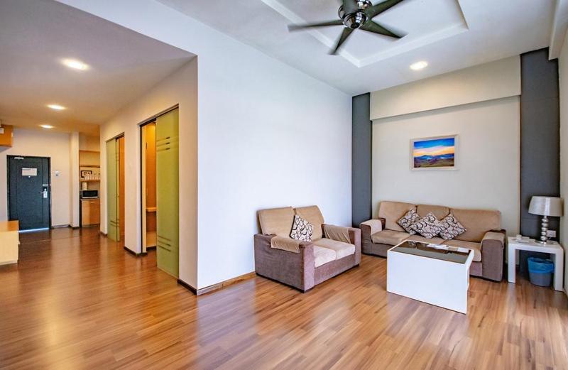 Apartment with Mountain View photo 3