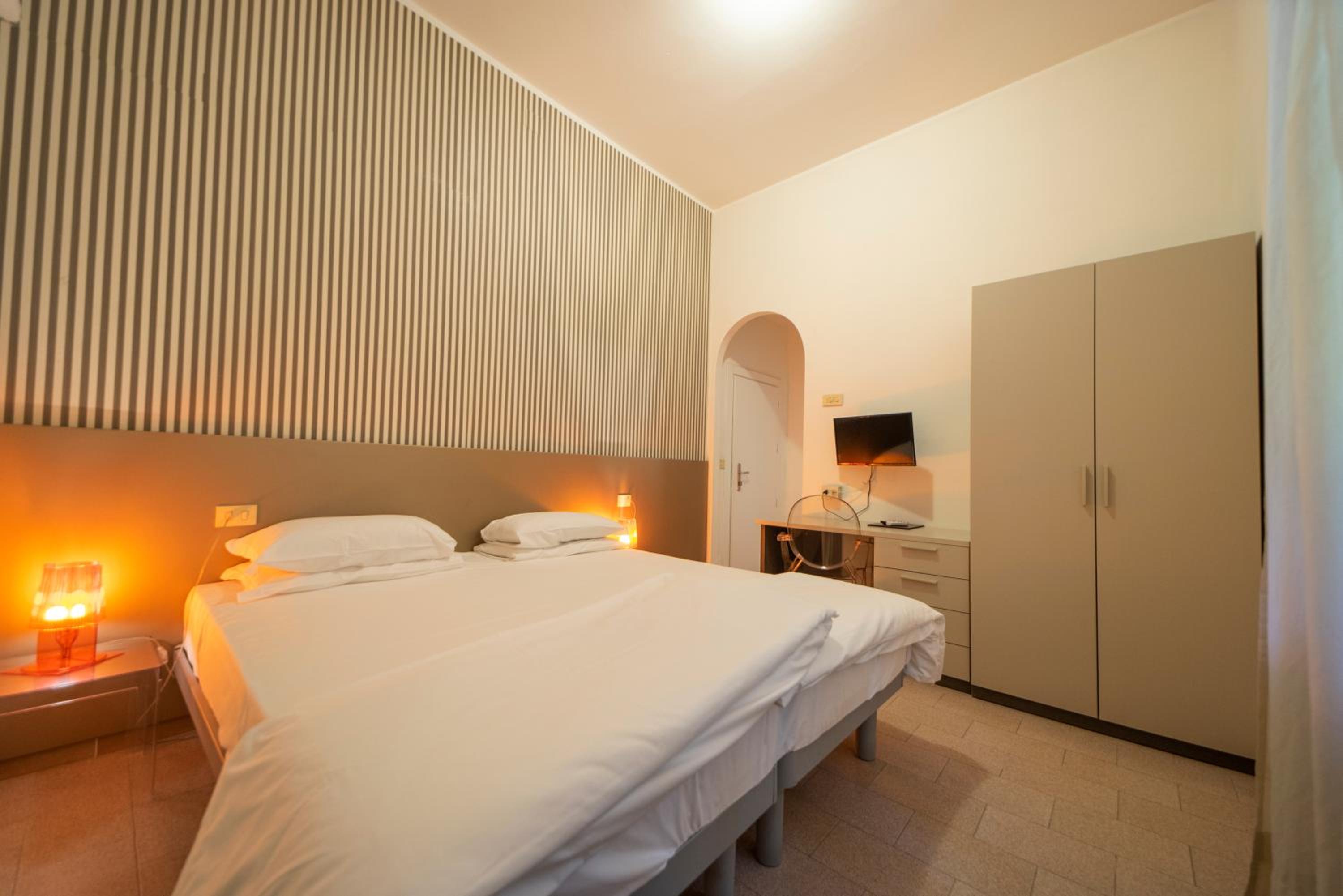 Economy Double or Twin Room photo 2