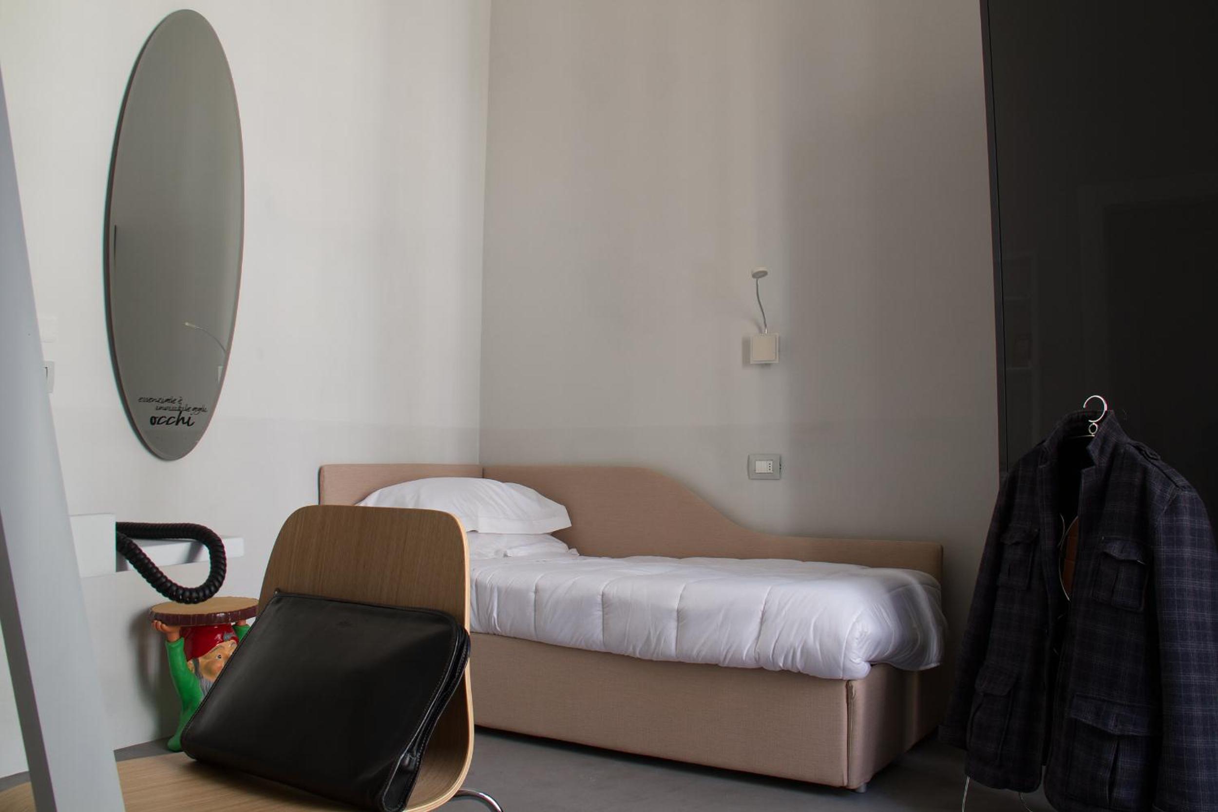 Single Room with Private External Bathroom