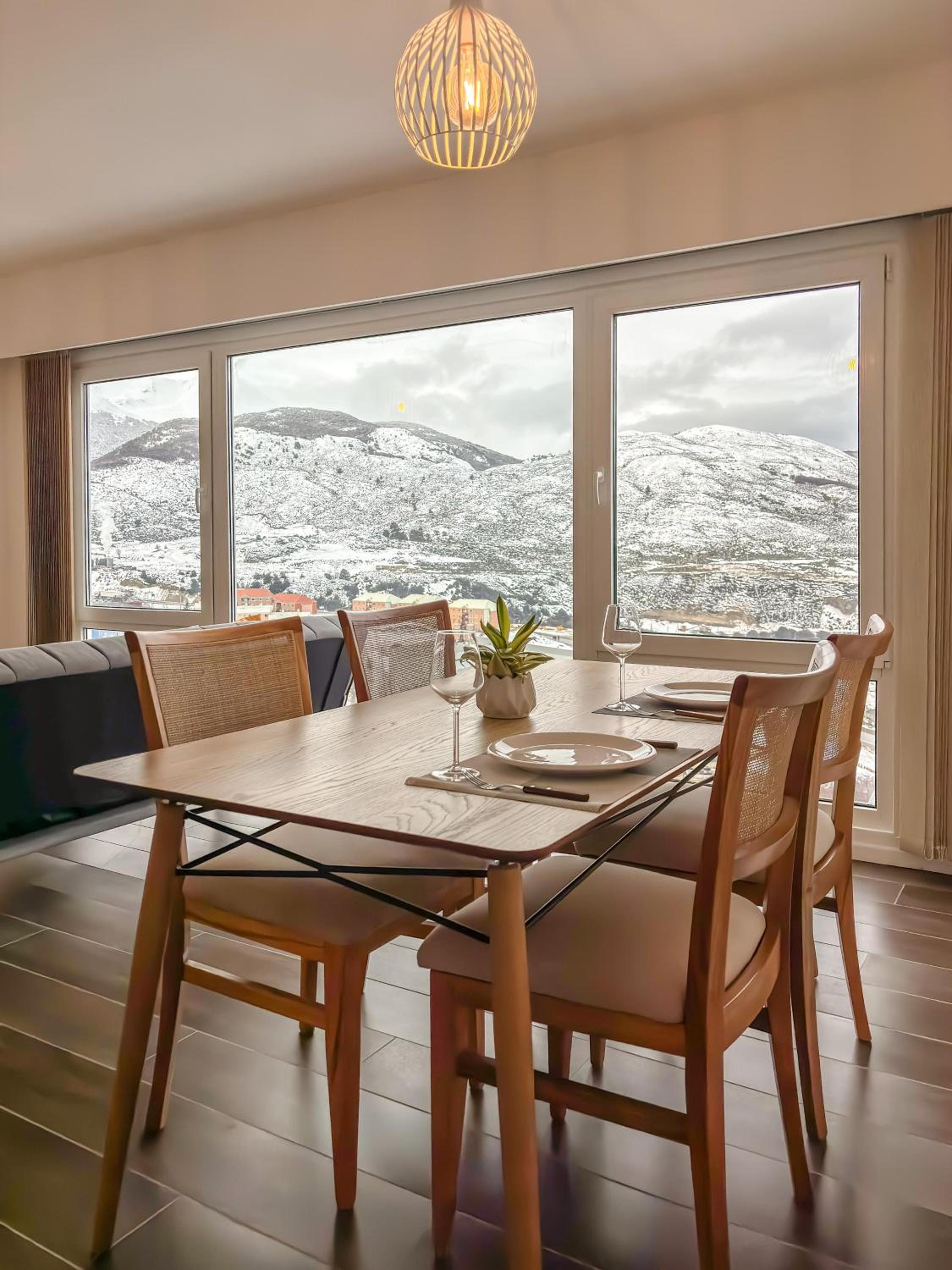 One-Bedroom Apartment with Sea View photo 3