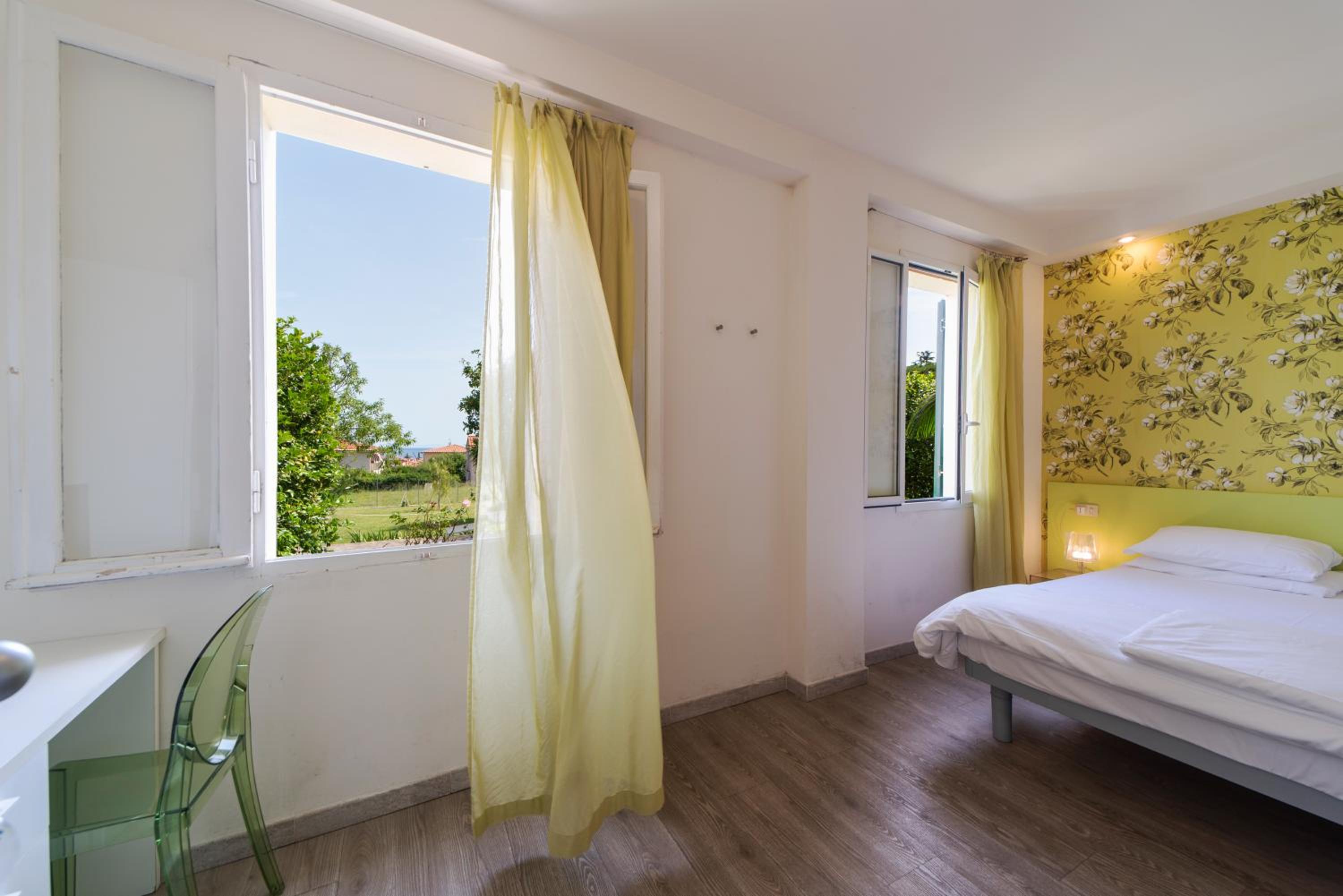 Superior Double or Twin Room - Photo 9