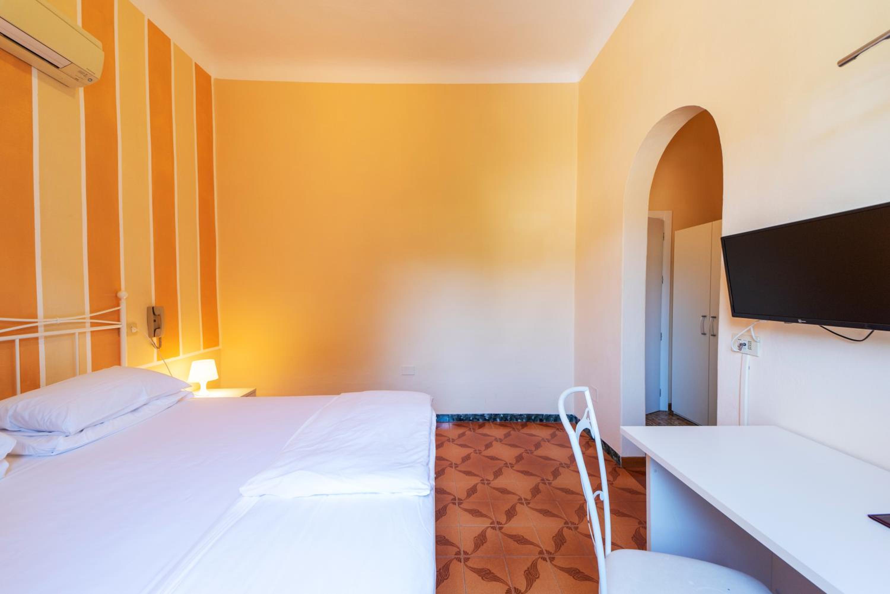 Superior Double or Twin Room - Photo 4