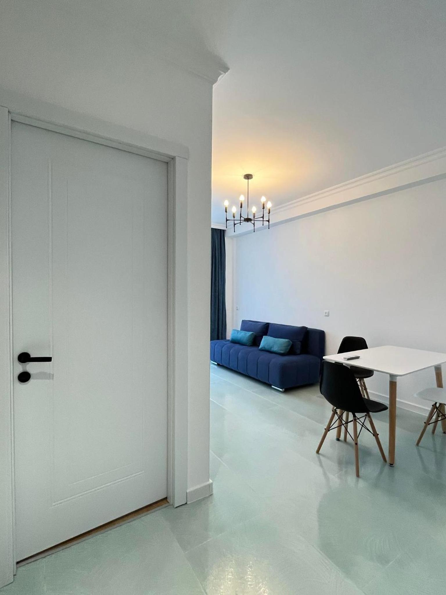 Apartment photo 1