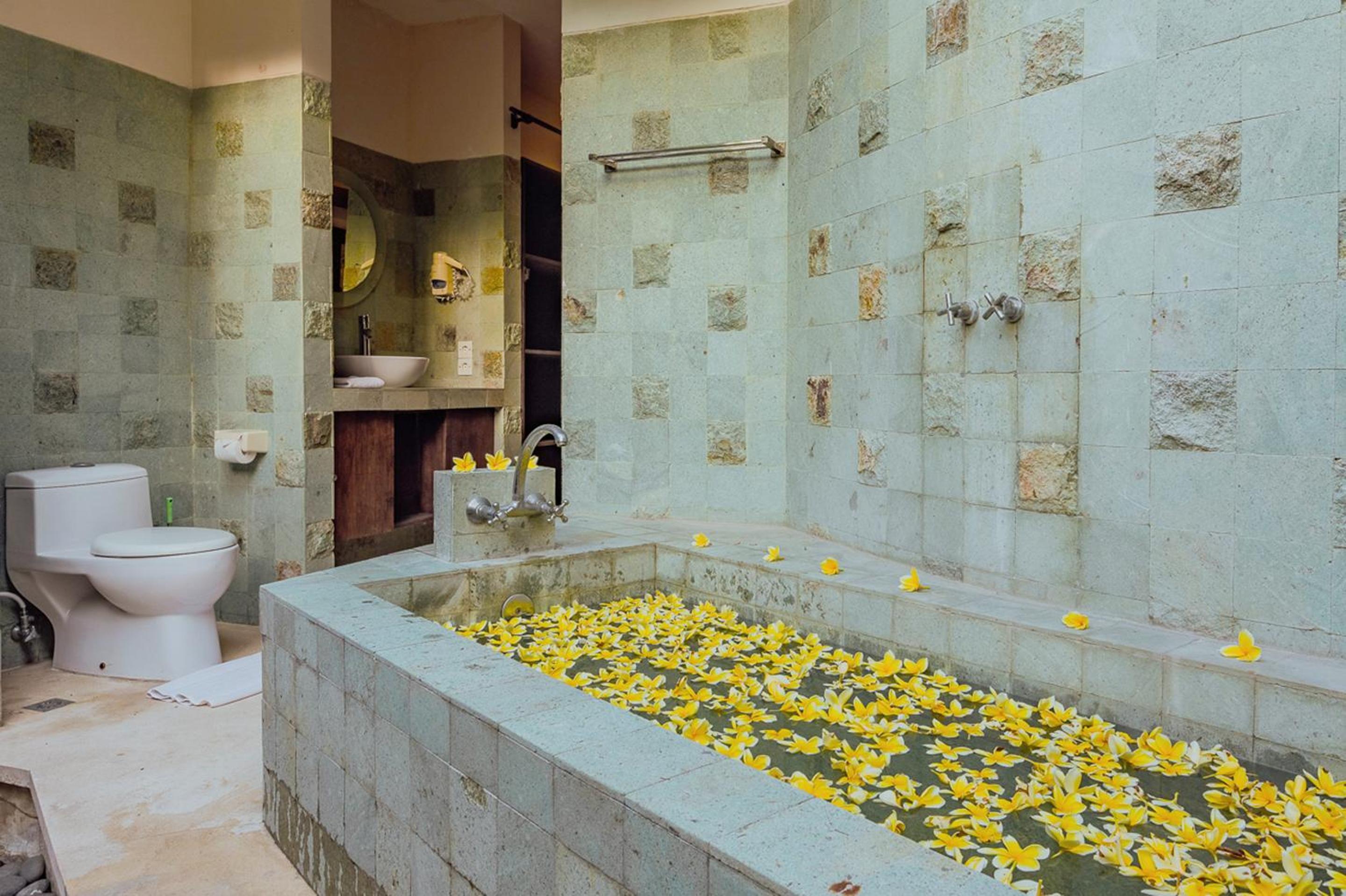 Double Room with Pool View or Garden View - Photo 20