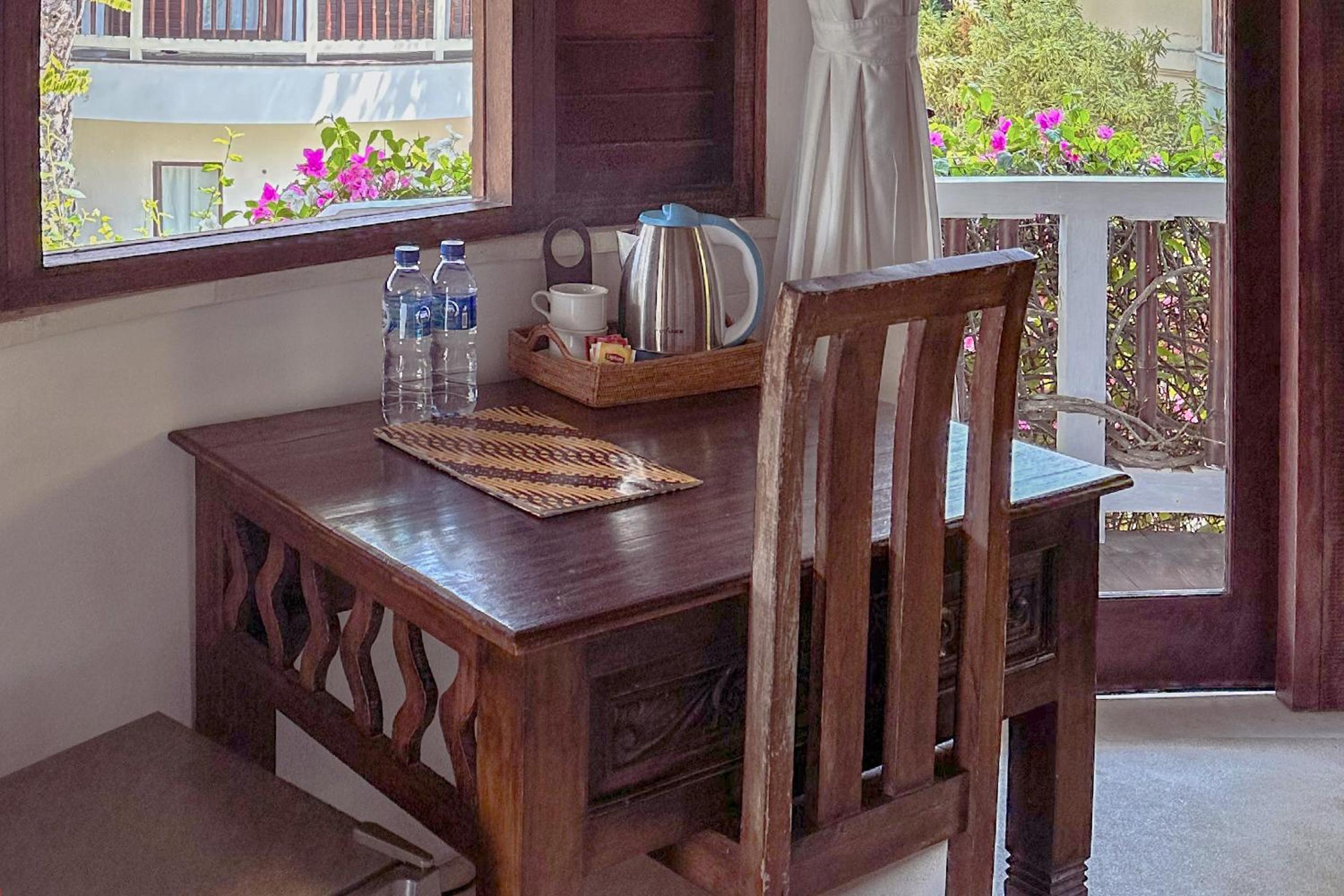 Double Room with Balcony and Pool View or Garden View - Photo 15
