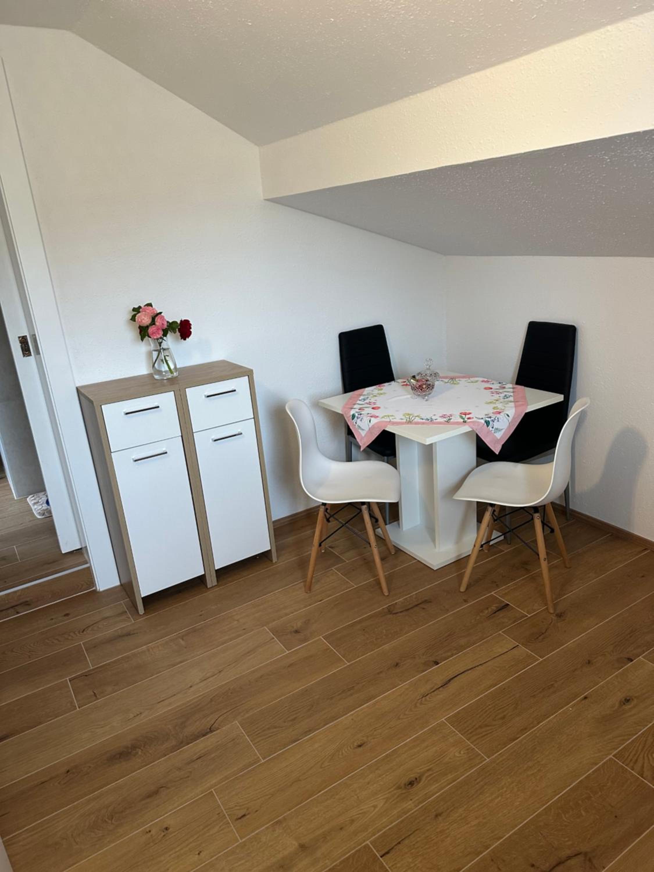 One-Bedroom Apartment with Balcony photo 2