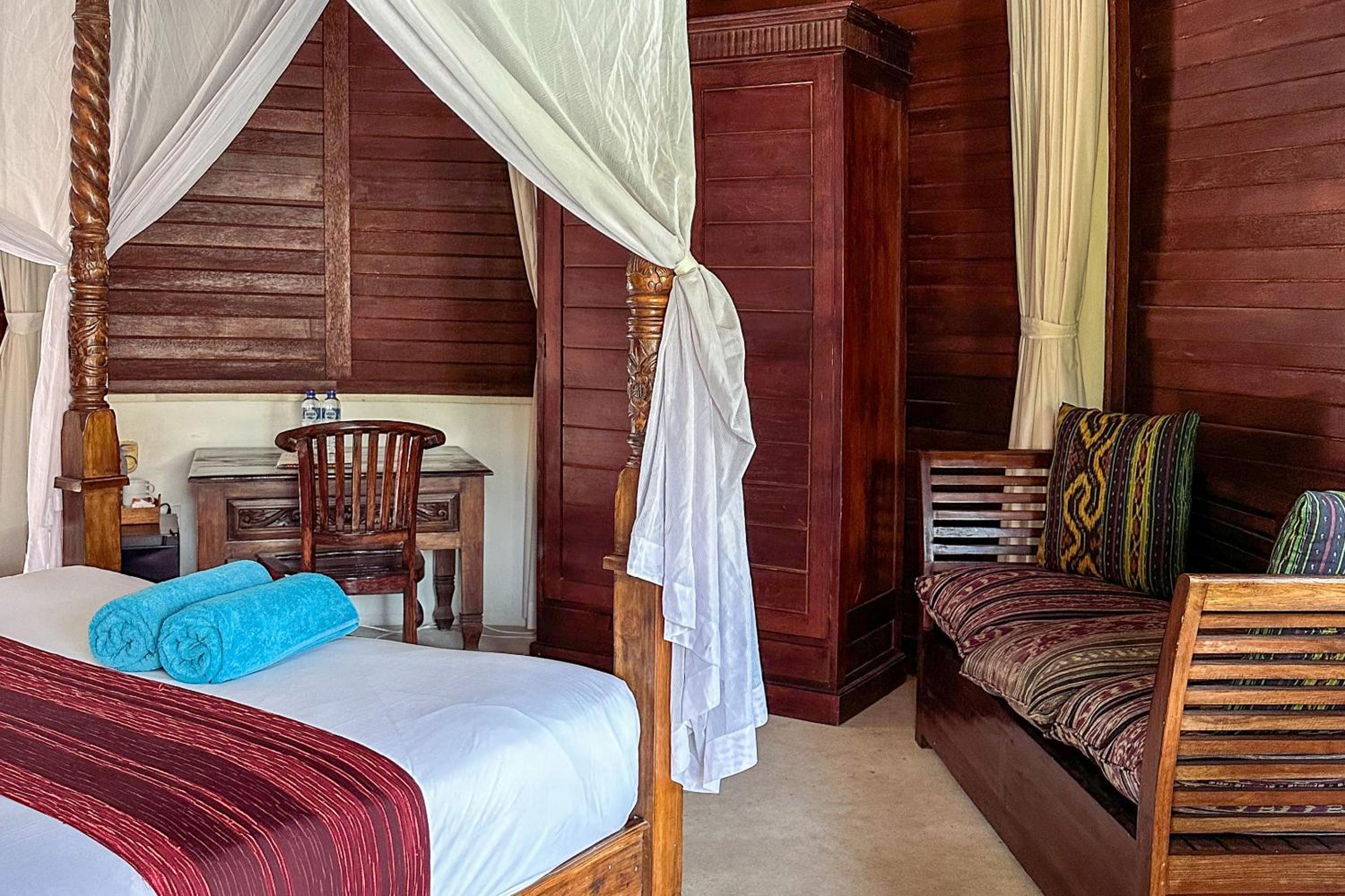 Double Room with Balcony and Pool View or Garden View - Photo 22
