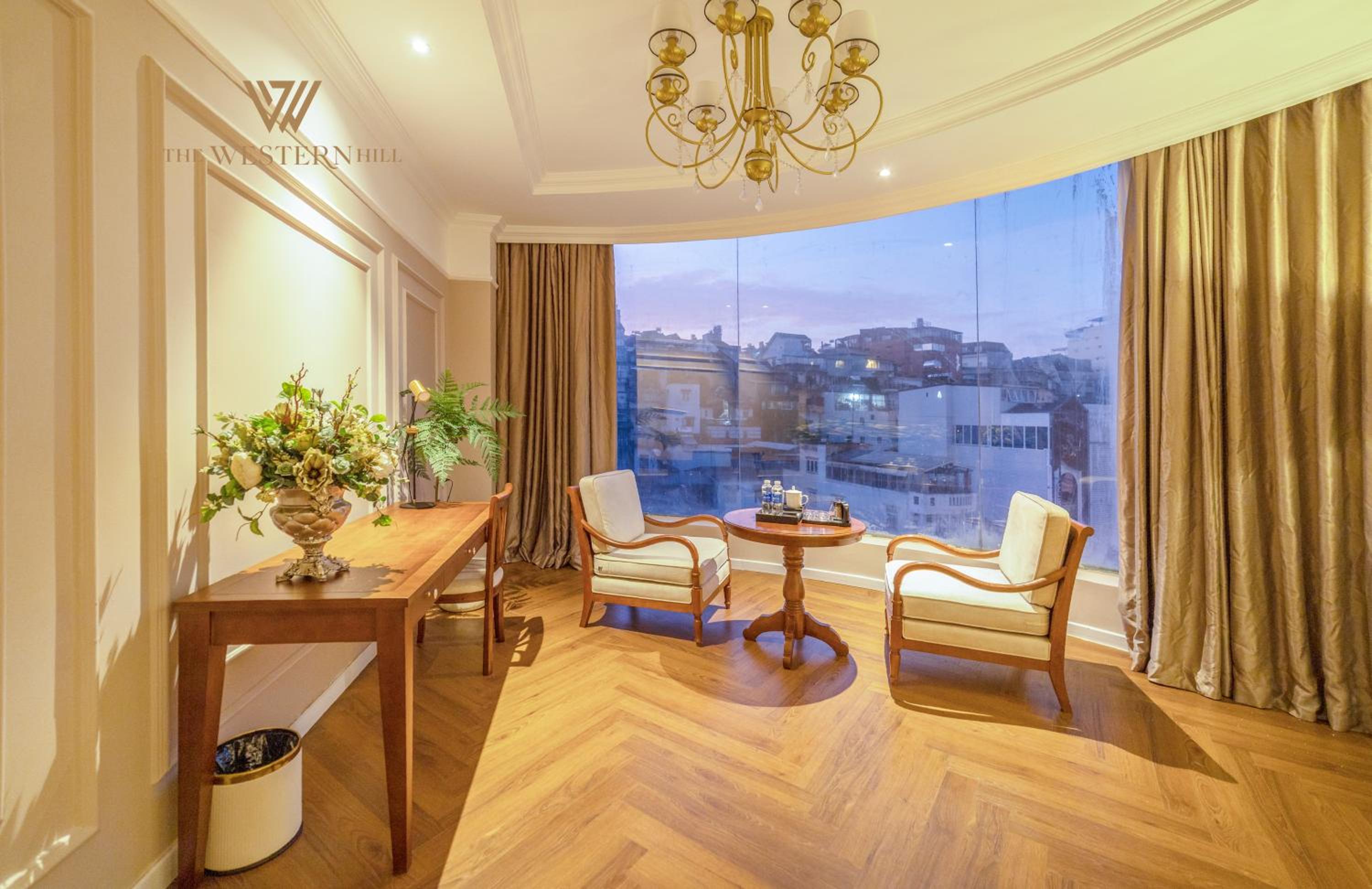 Suite with City View photo 3