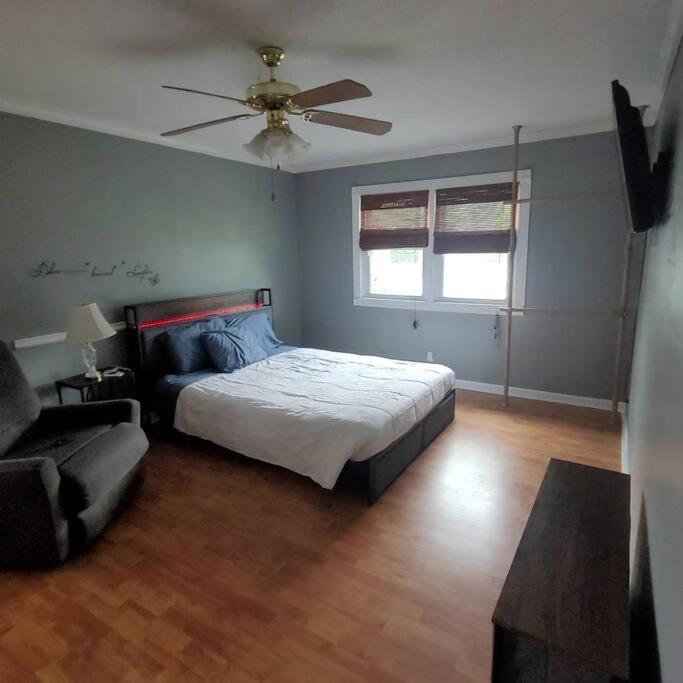 Four-Bedroom House photo 1