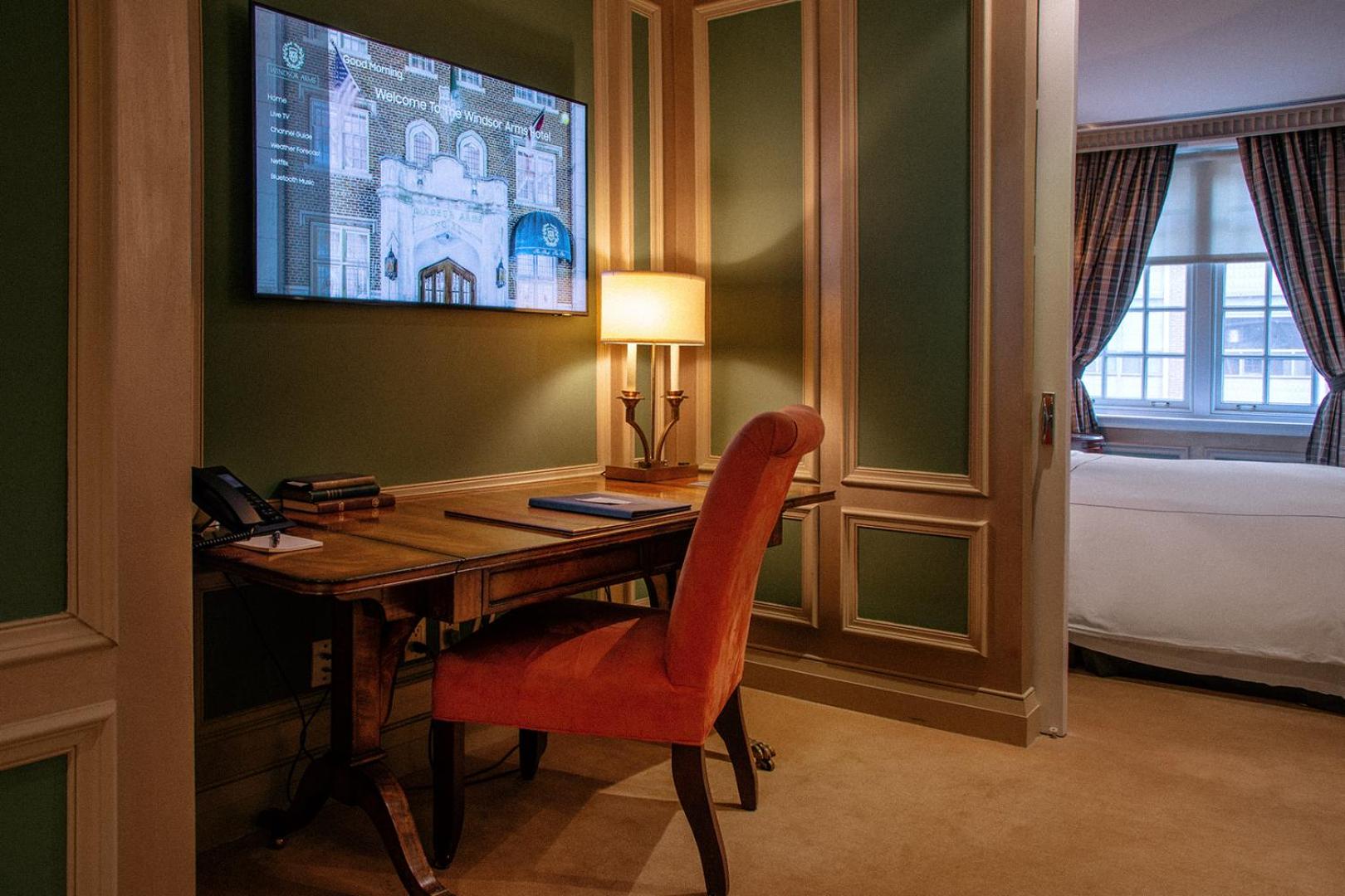 Yorkville Suite - Photo 5