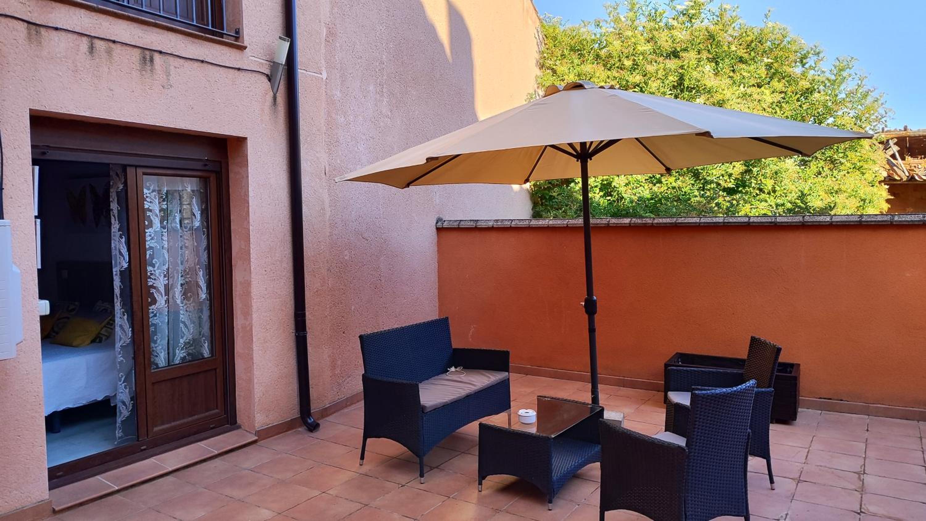 Apartment with Terrace photo 3