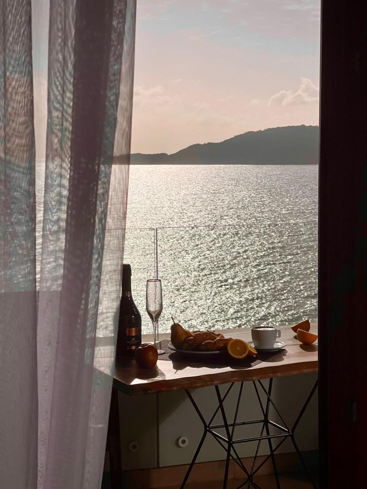 King Suite With Sea View photo 3