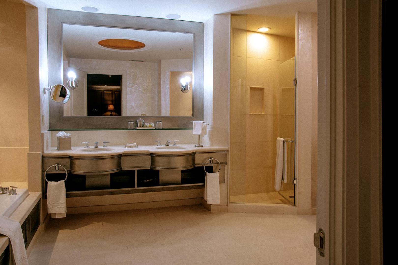 Windsor Suite - Photo 9