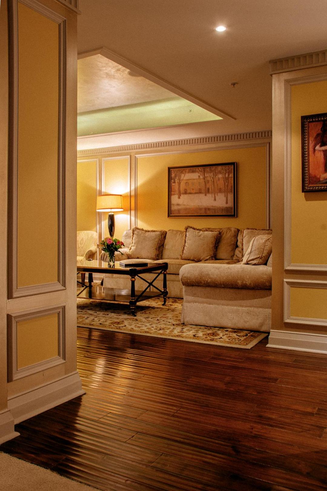 Windsor Suite - Photo 7