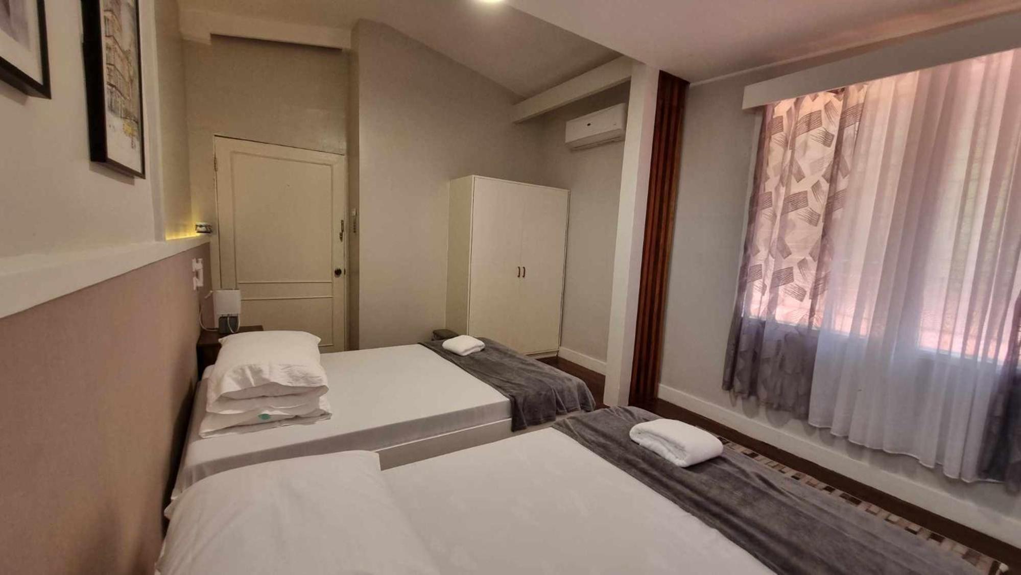 Four-Bedroom House photo 1