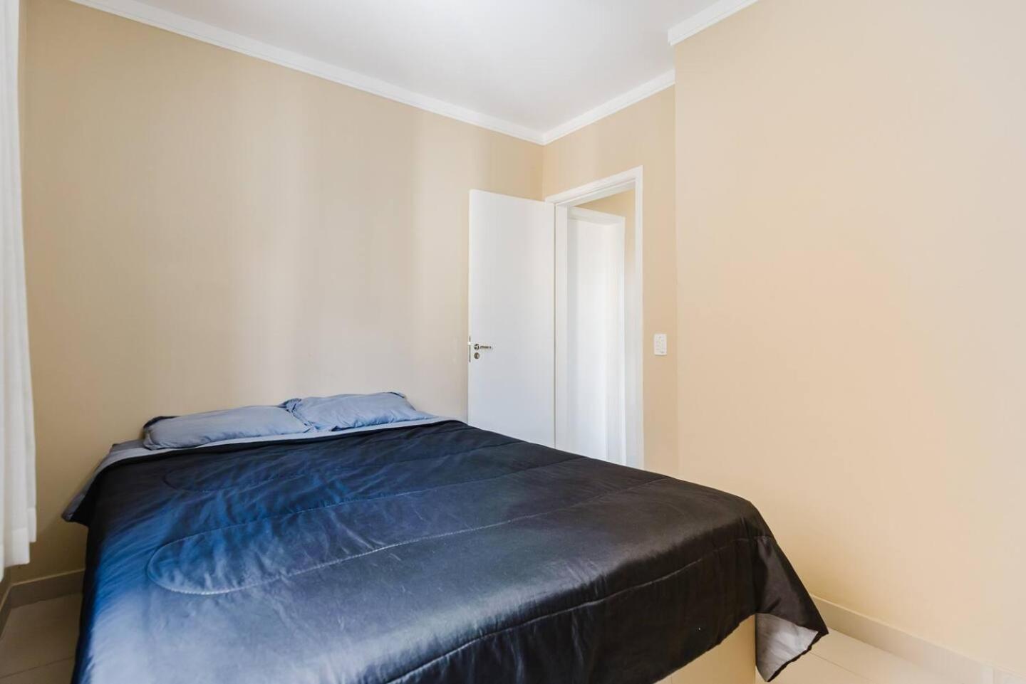 Queen Room with Shared Bathroom