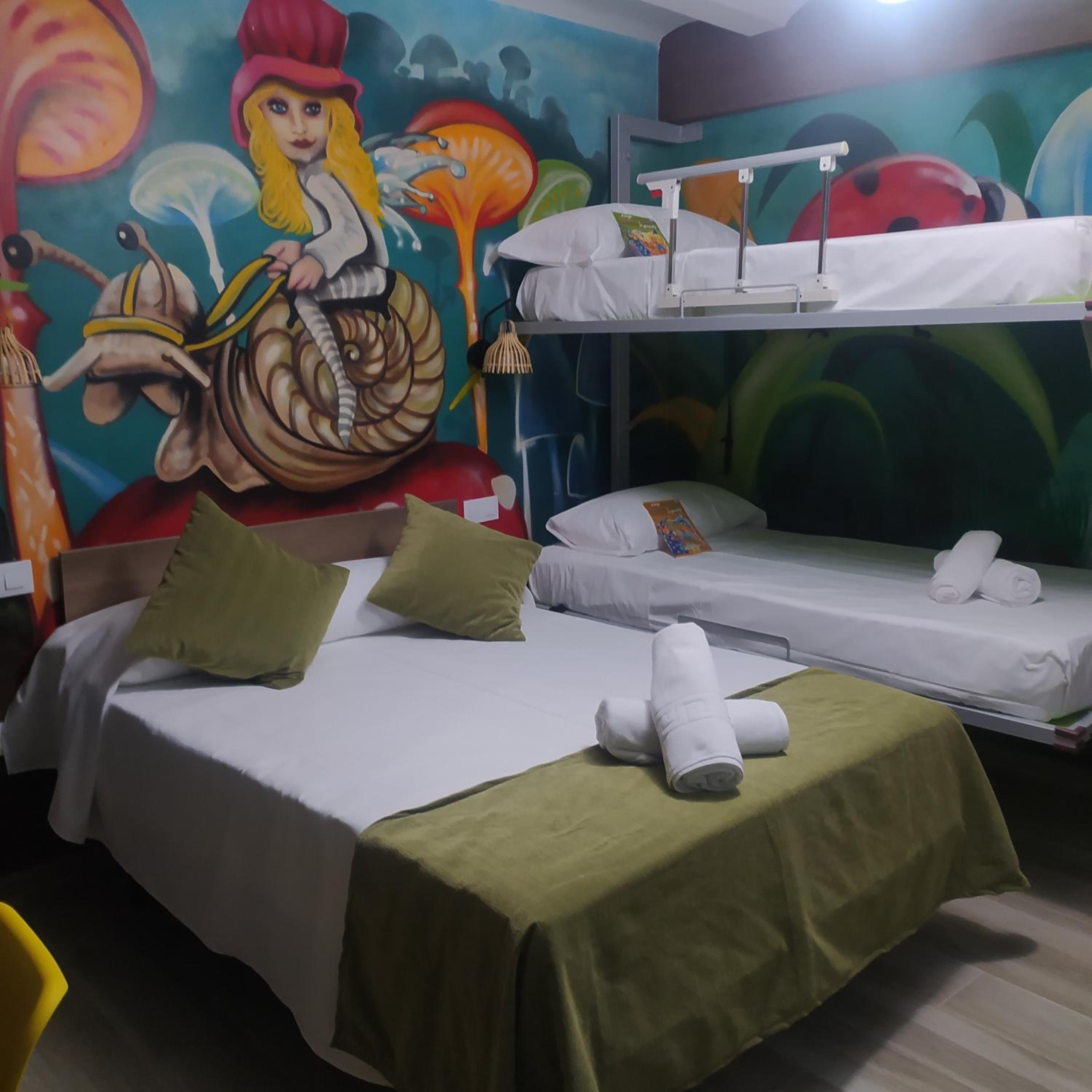 Deluxe Quadruple Room photo 3