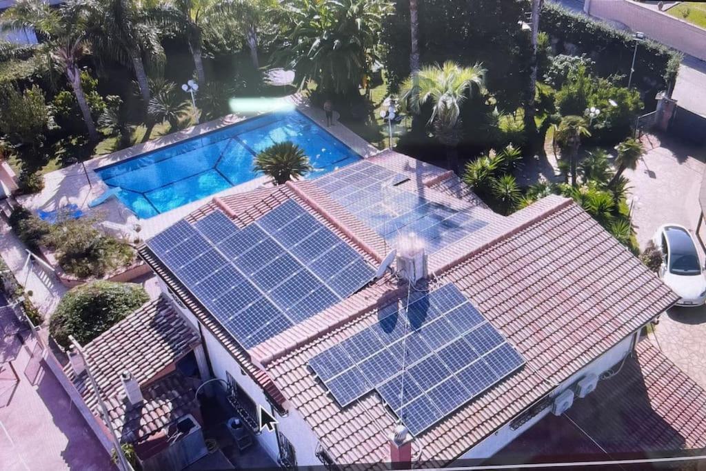Villa photo 2