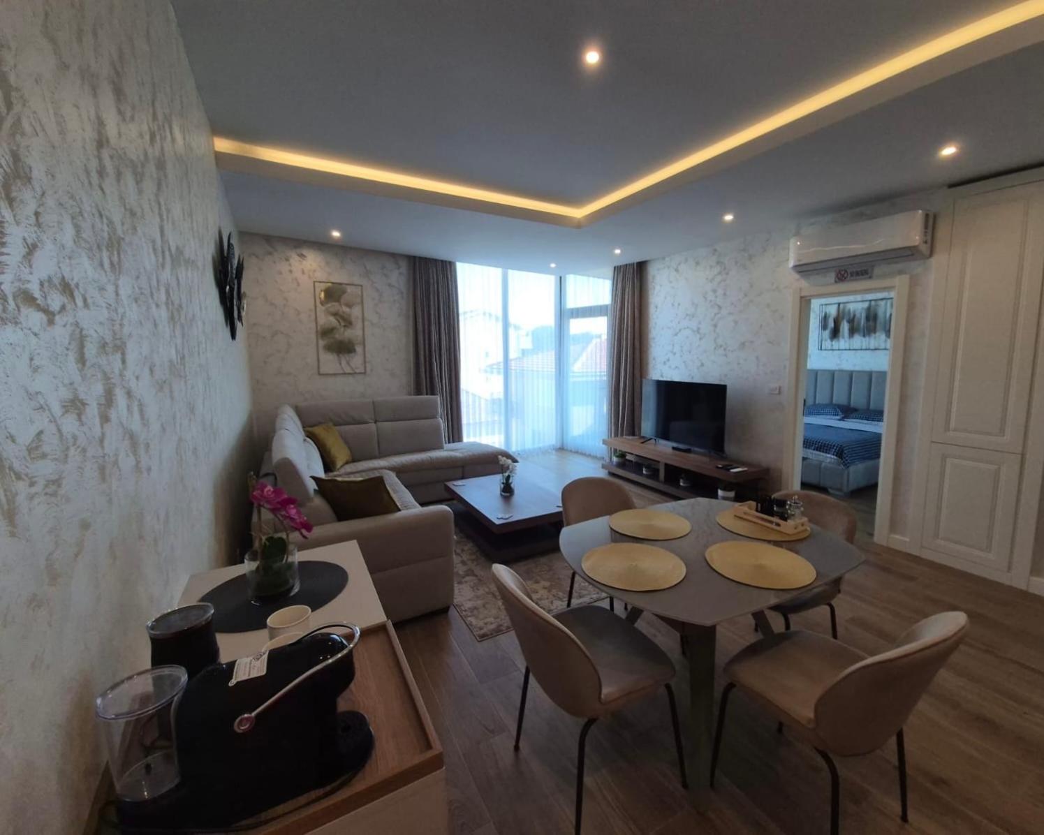 Apartment With Sea View