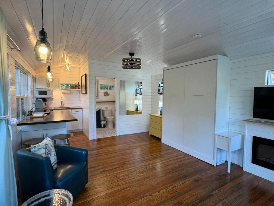 One-Bedroom House photo 3
