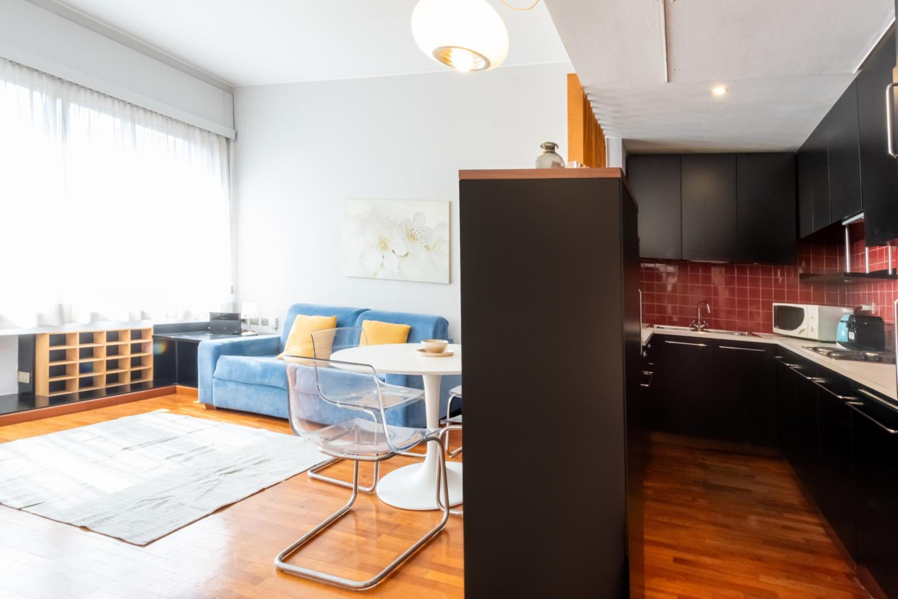 One-Bedroom Apartment