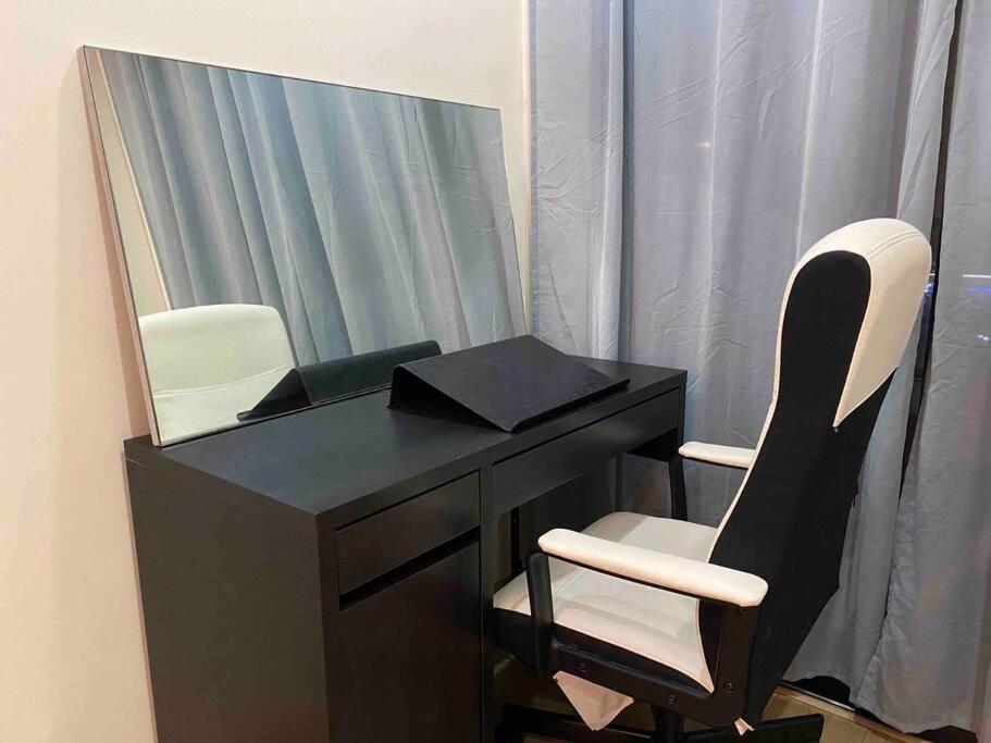 Two-Bedroom Apartment with Balcony photo 3
