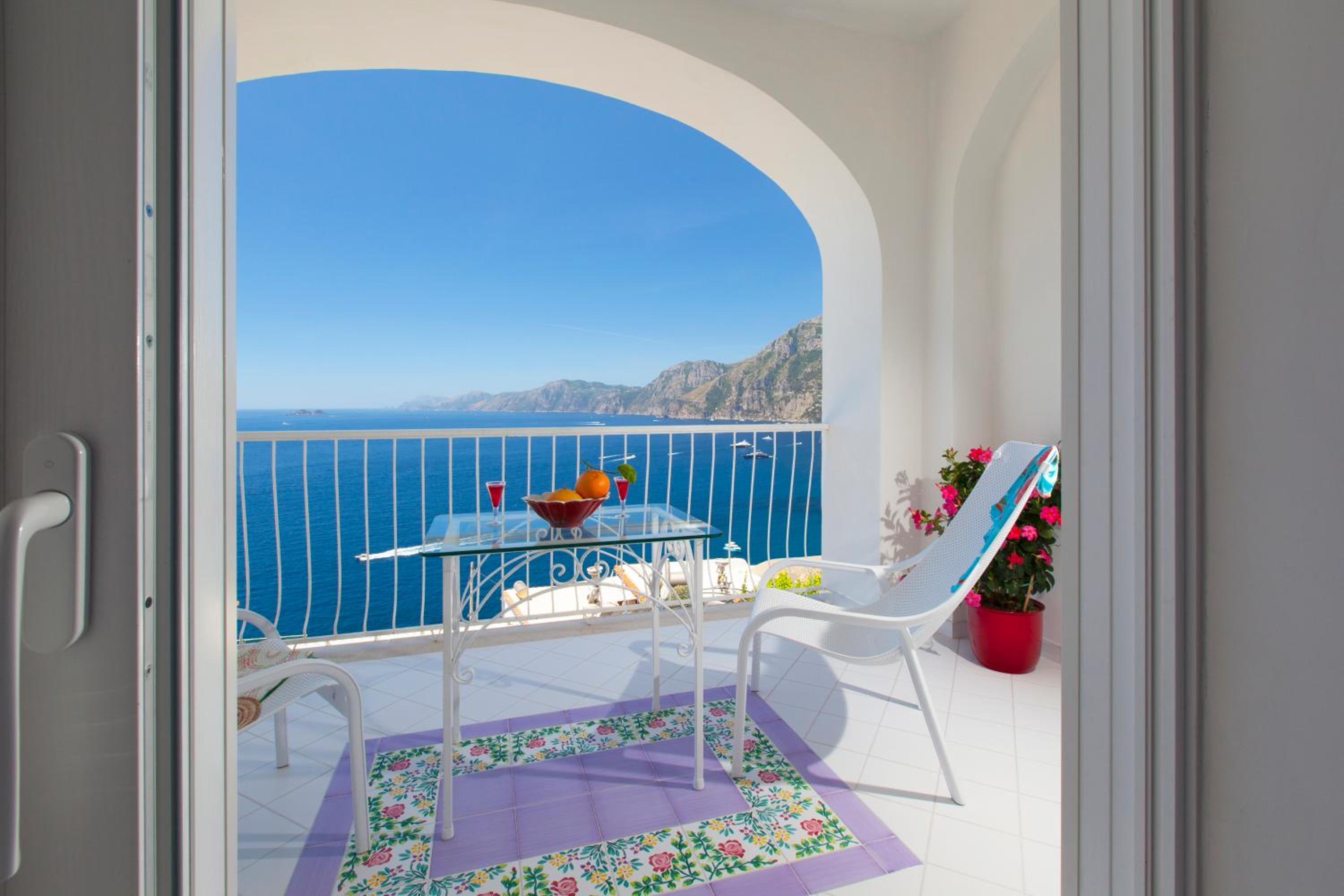 Triple Room with Sea View - Photo 8