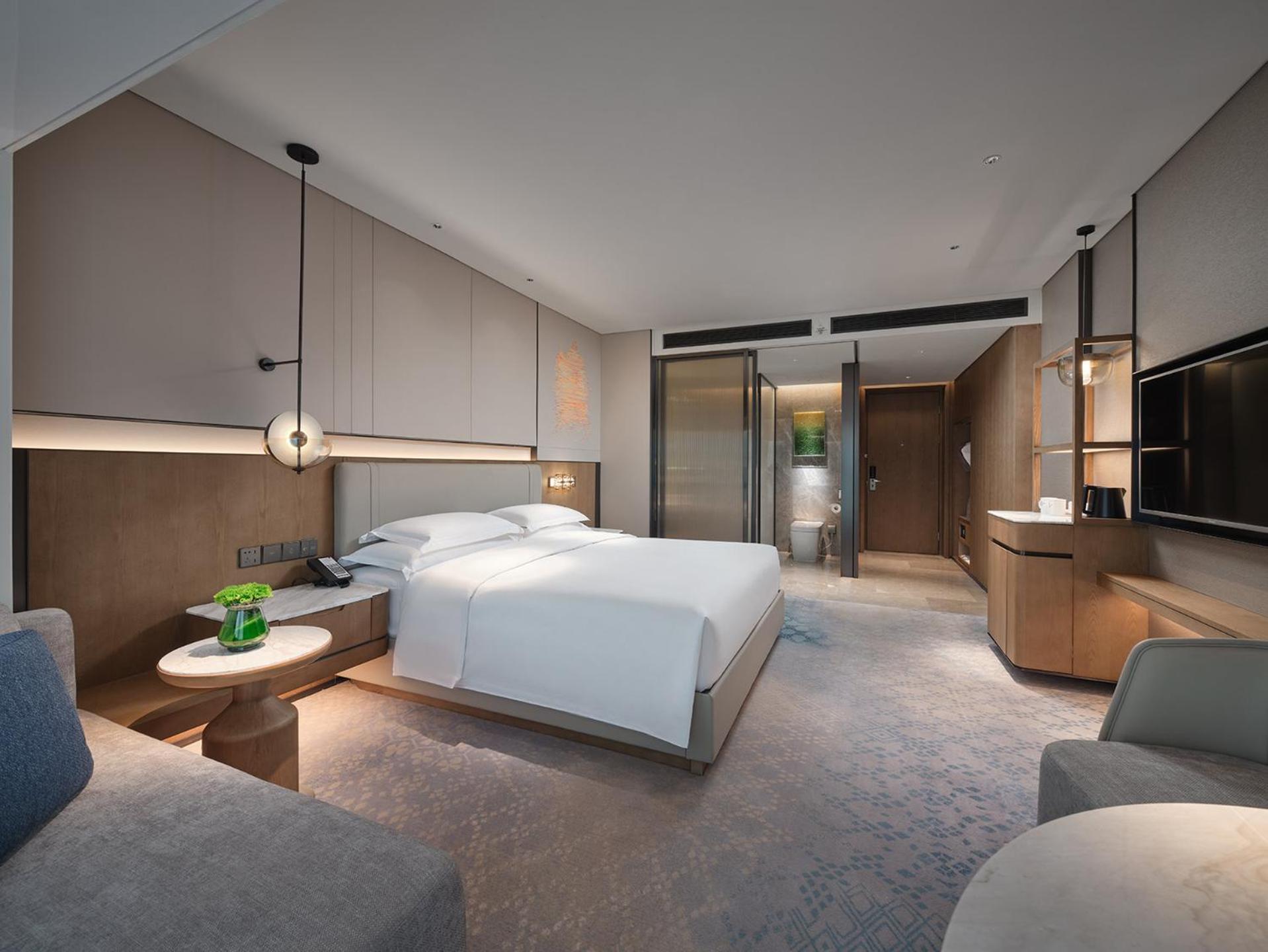 Standard King Room - Photo 1
