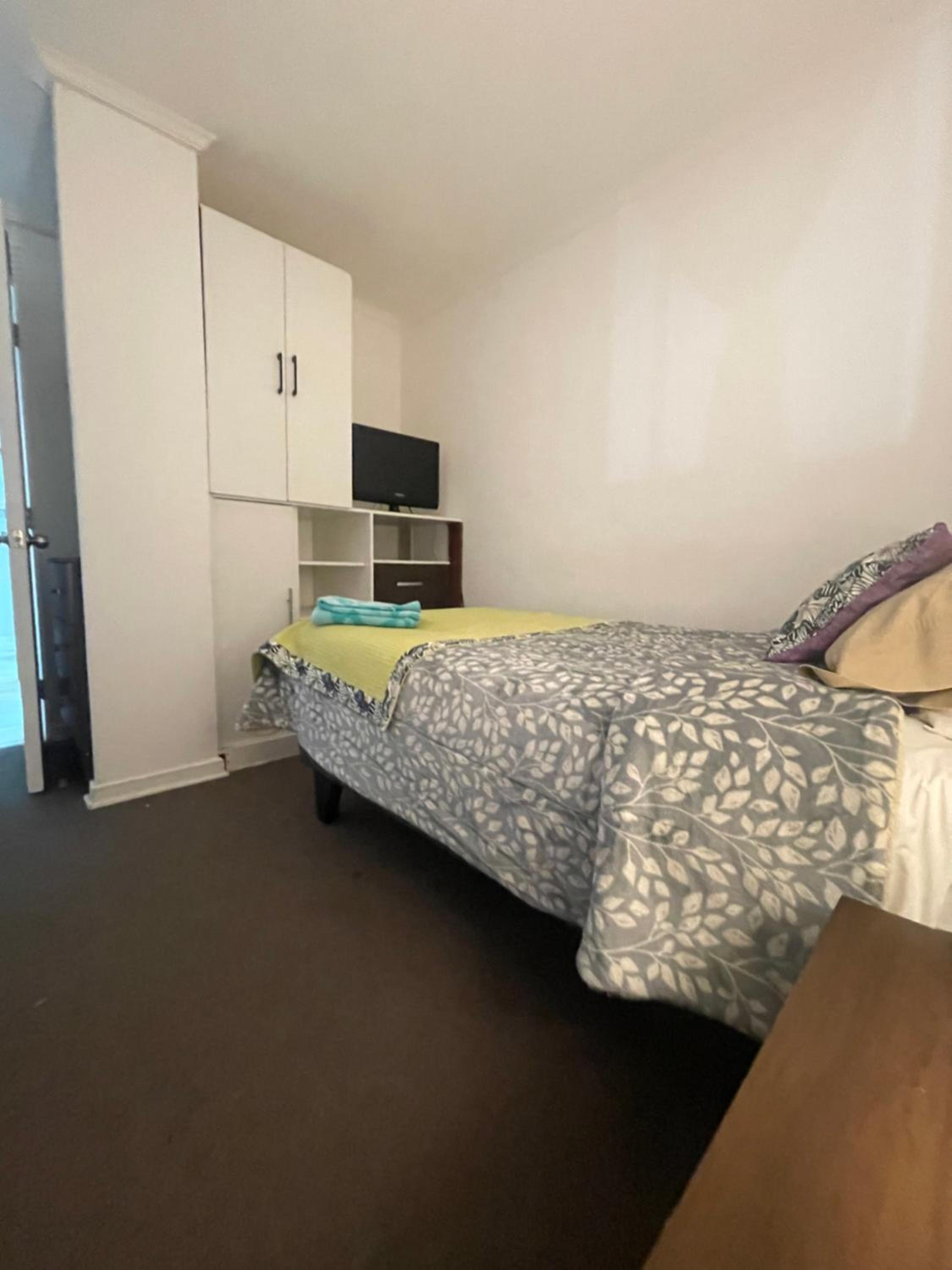 Three-Bedroom Apartment photo 2