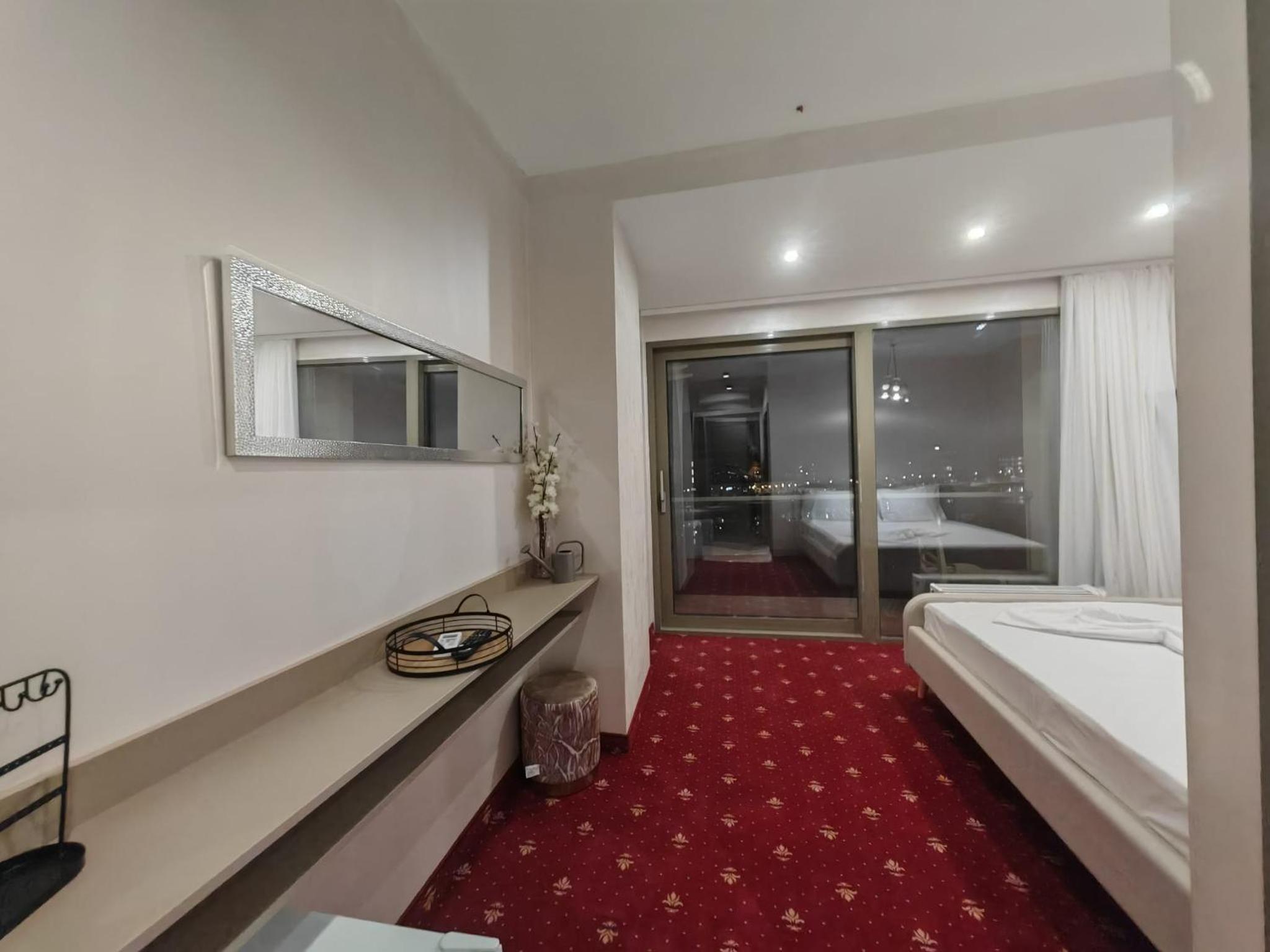 Deluxe Double Room With Balcony And Sea View