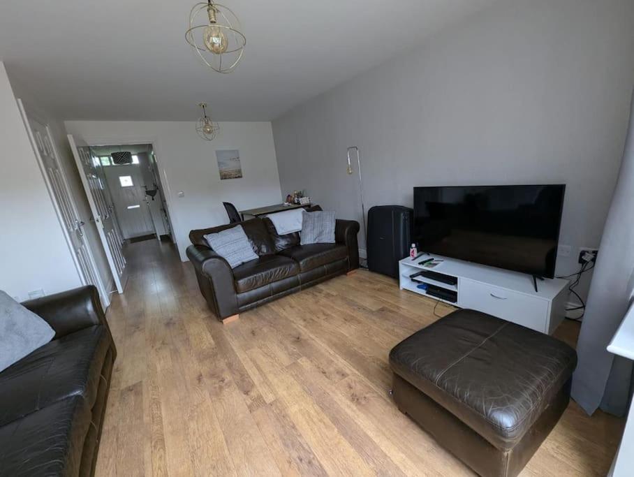Three-Bedroom Villa photo 1