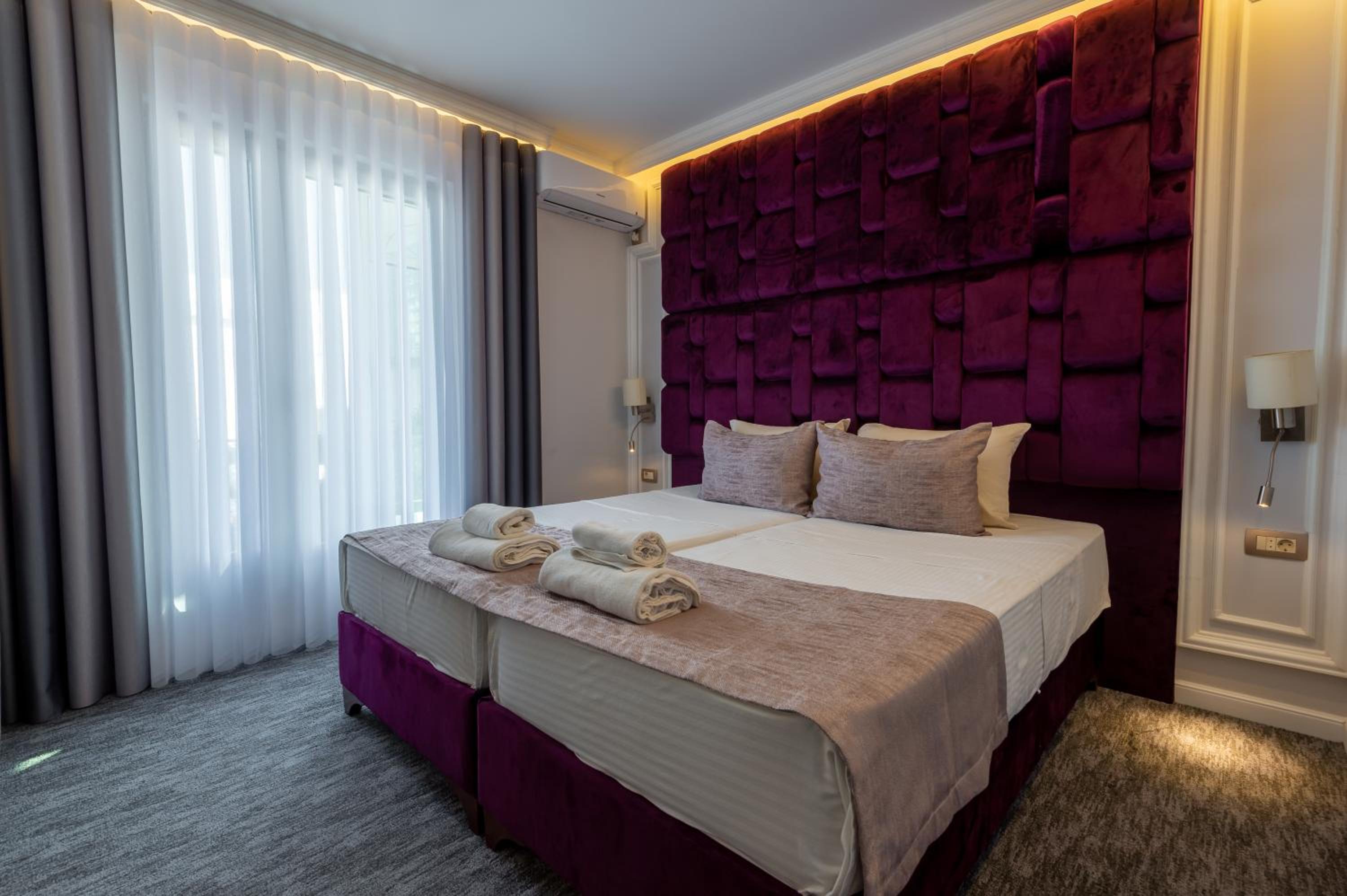 Double Or Twin Room With Garden View