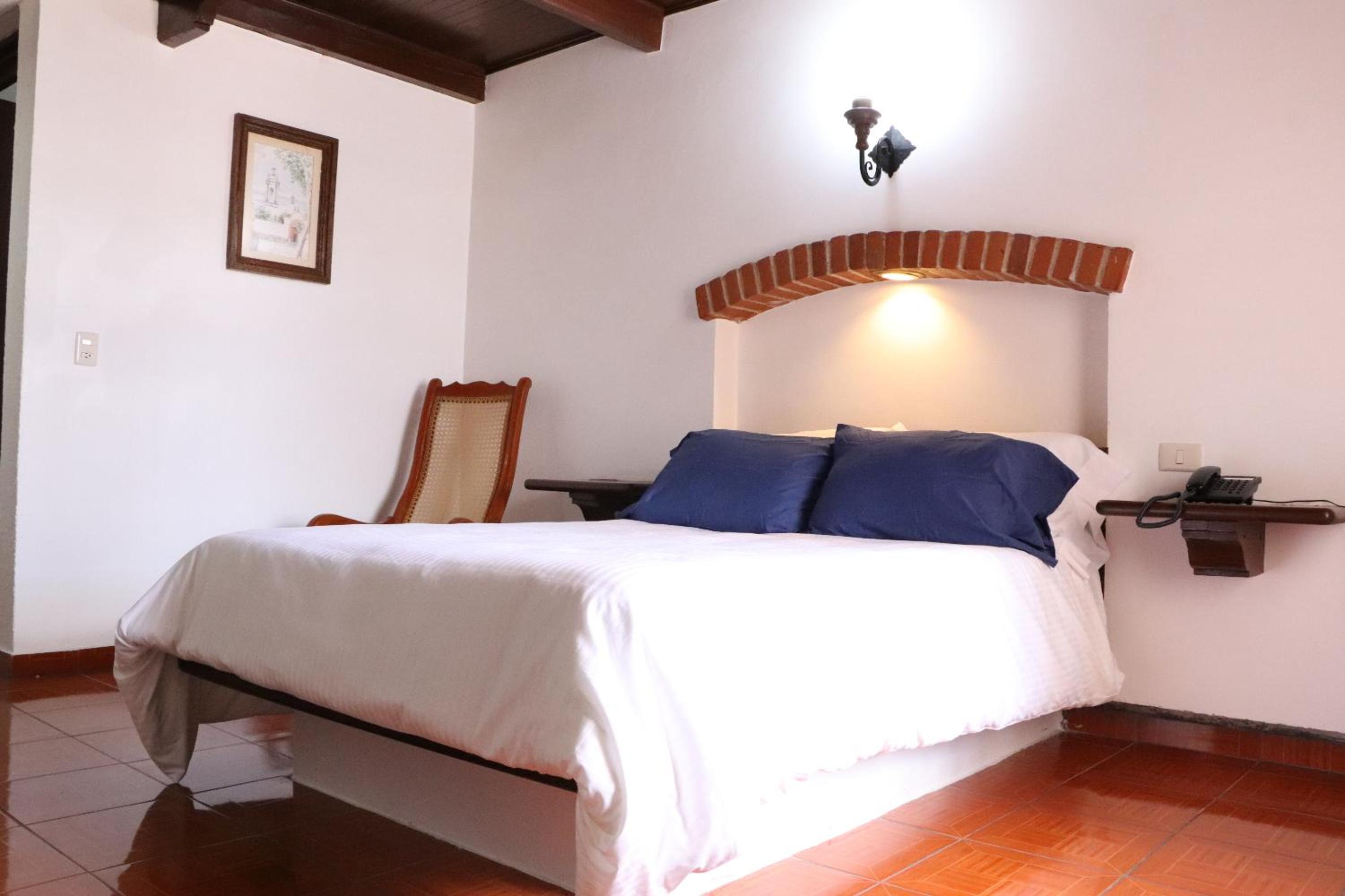 Double or Twin Room photo 2