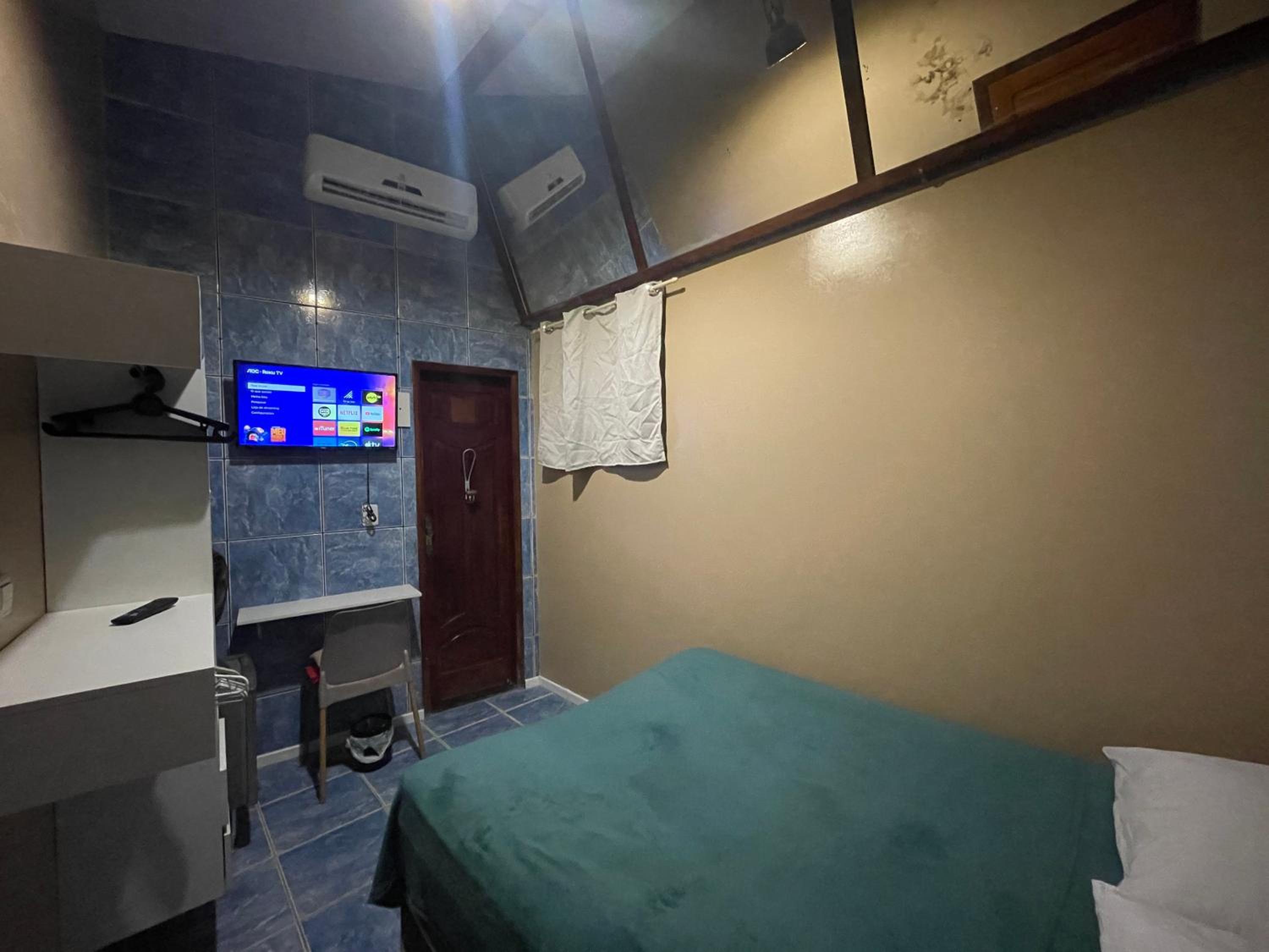 Double Room with Private Bathroom photo 1