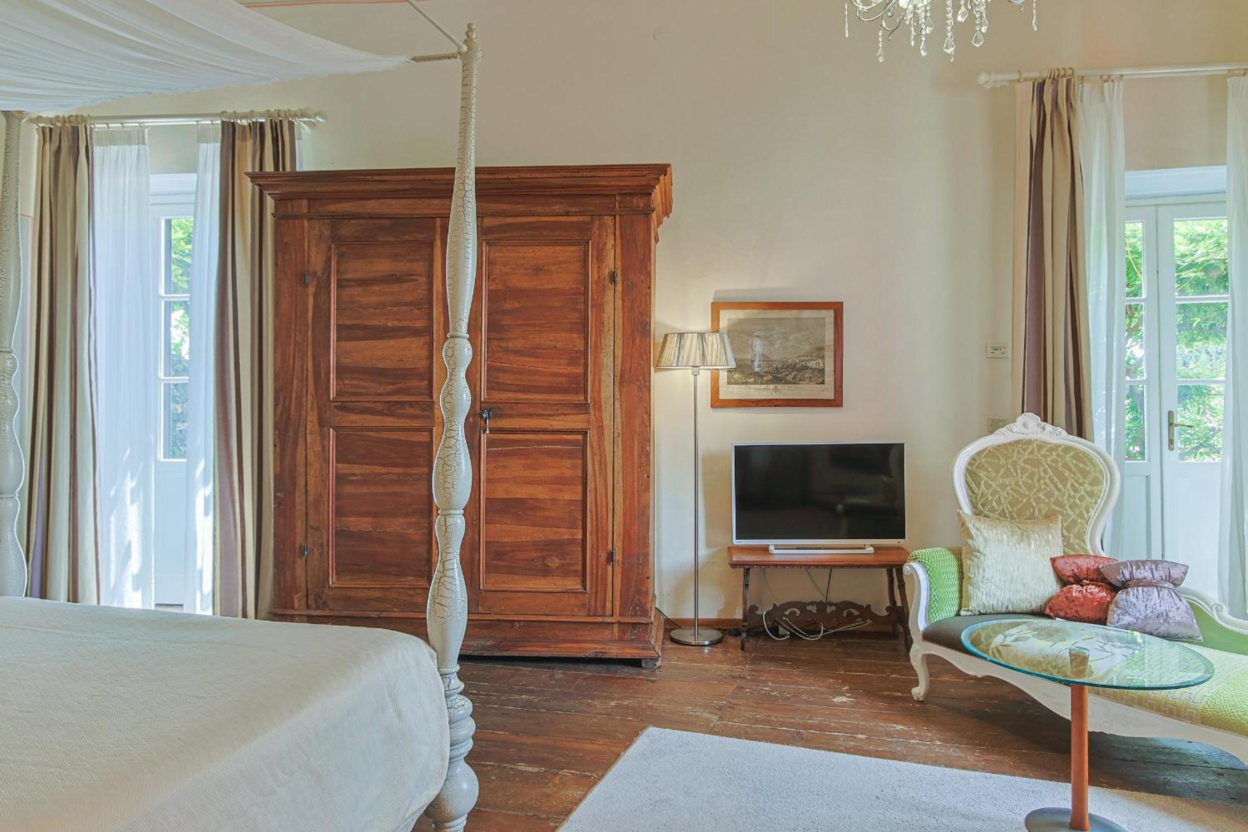 Suite with Terrace photo 2