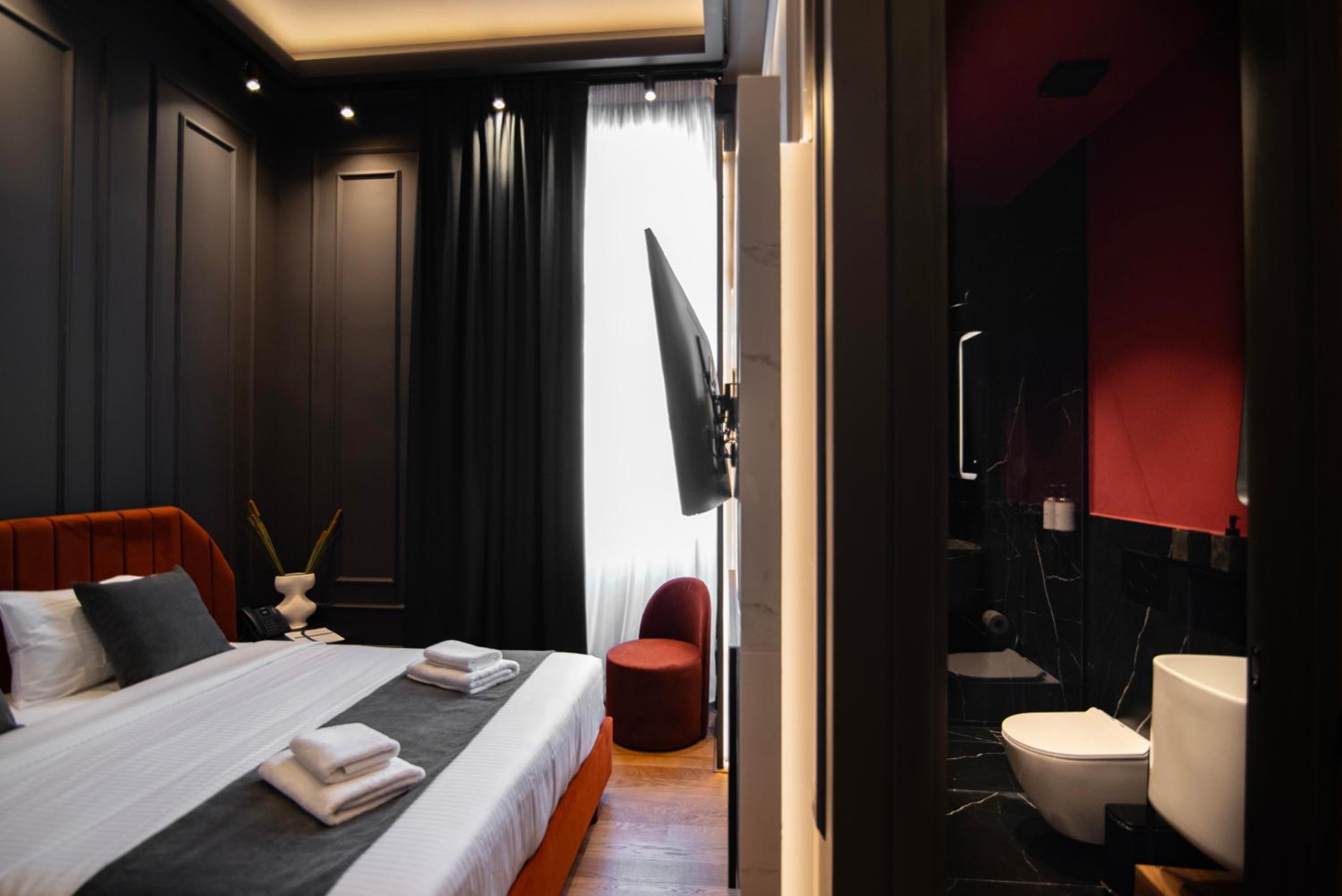 Premium Suite with Balcony