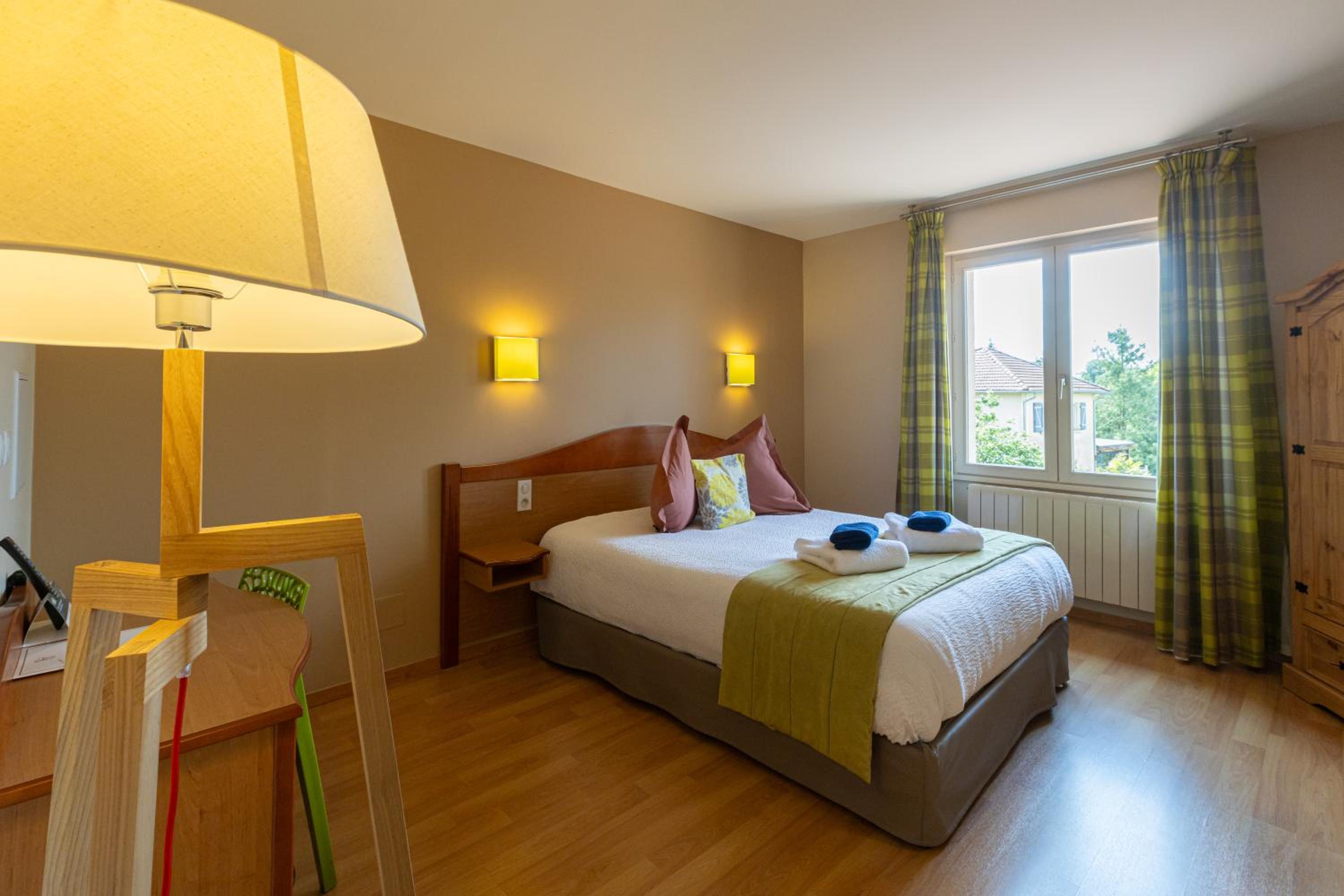 Double Room with Garden View - Photo 1