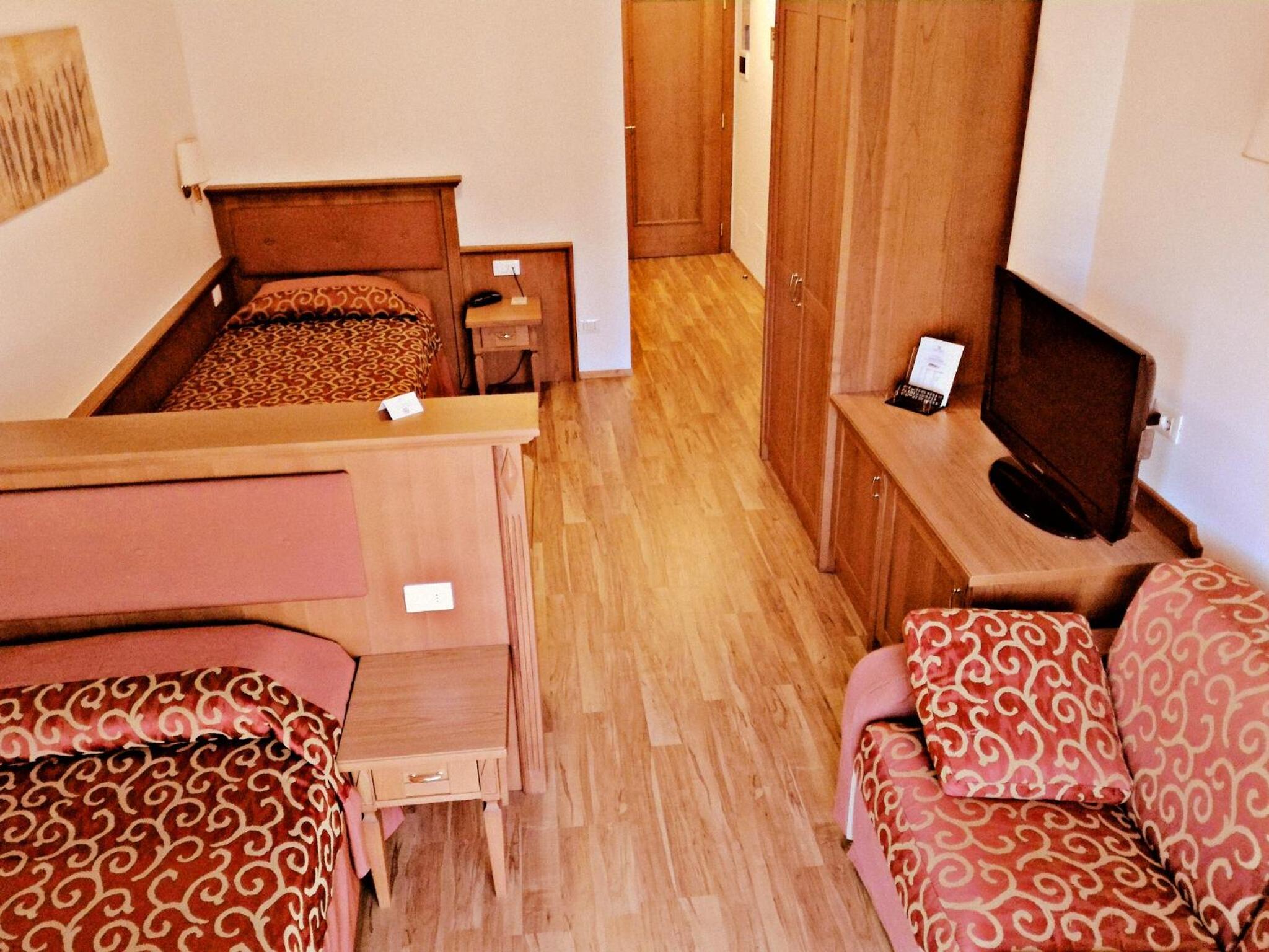 Business Twin Room photo 1