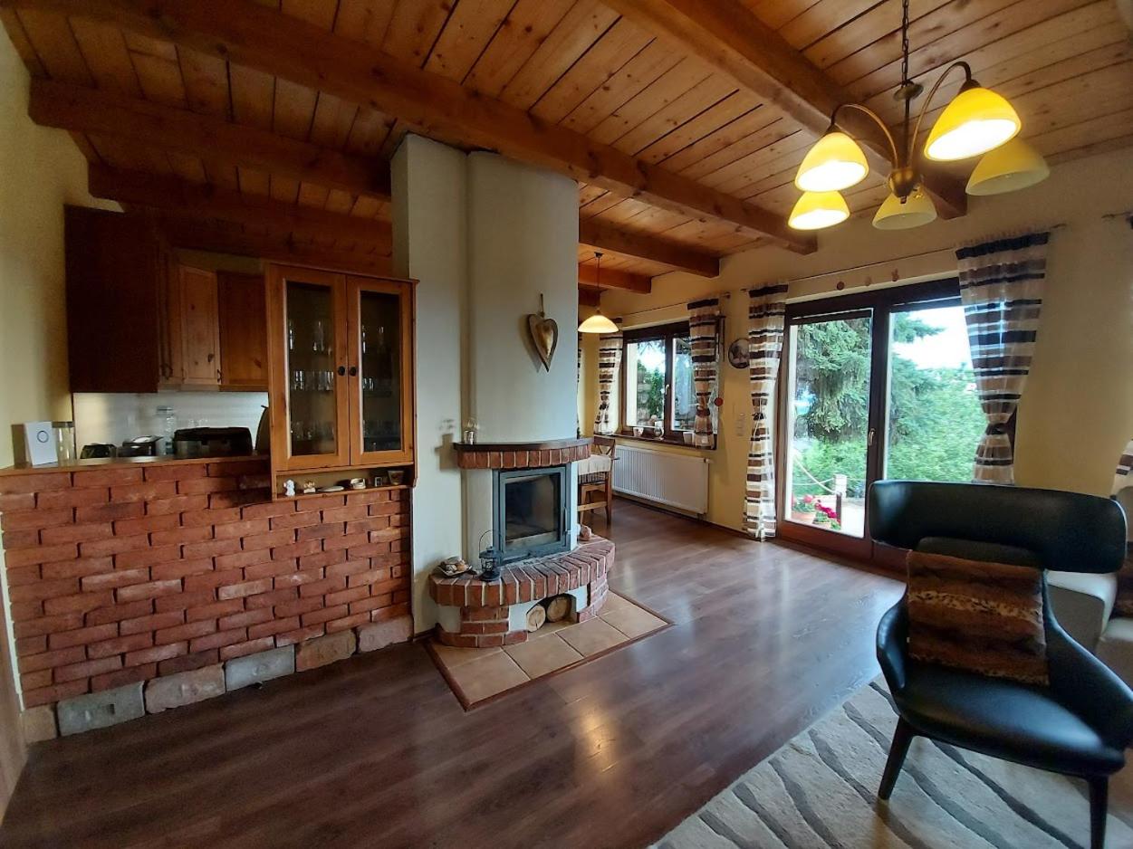 Three-Bedroom House photo 3