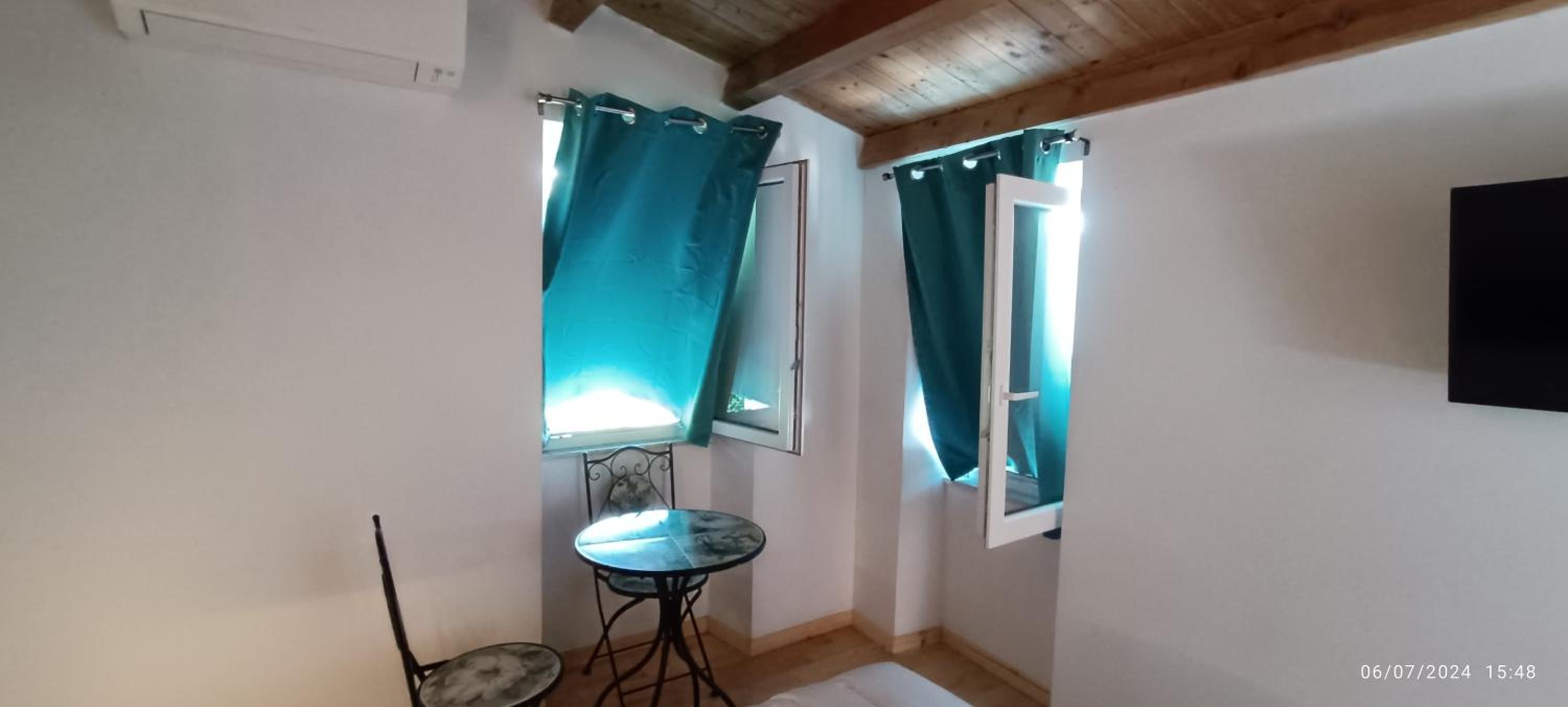 Junior Suite with Sea View - Photo 33