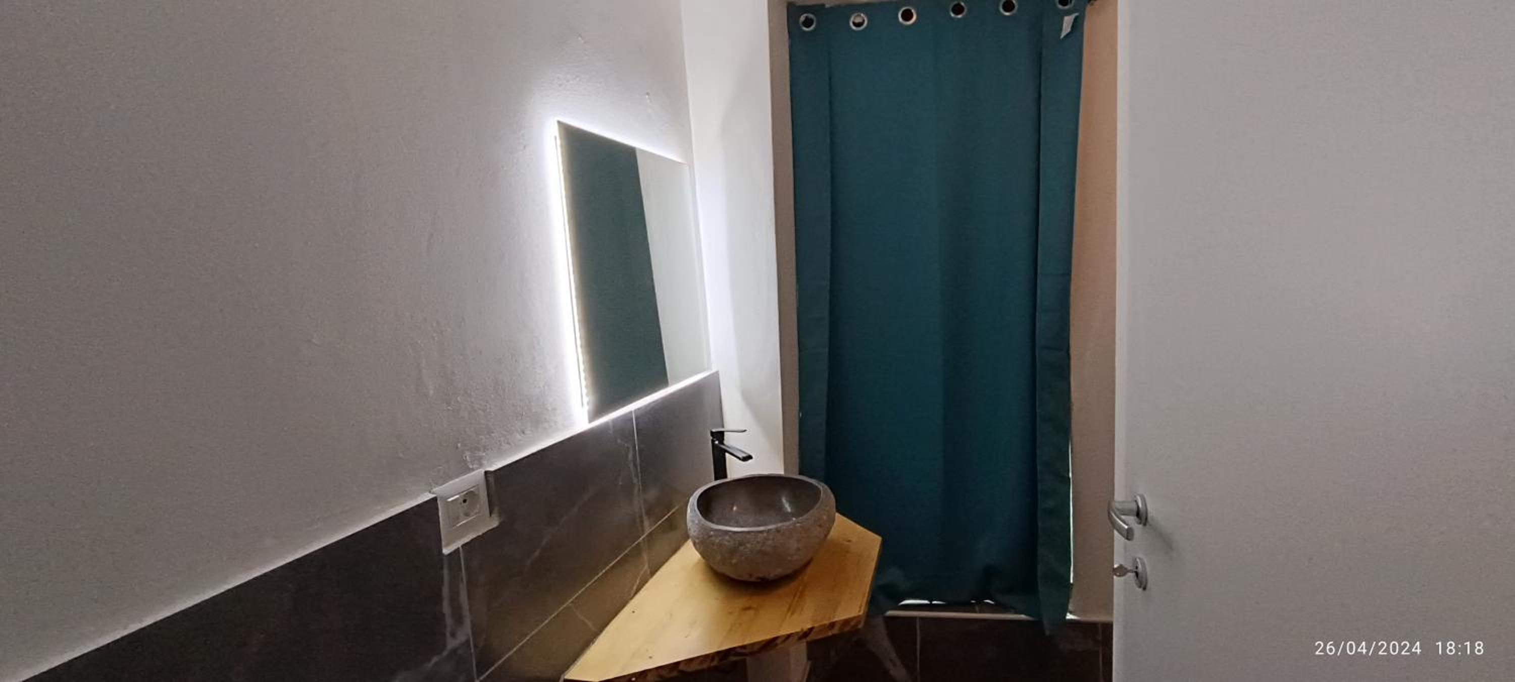 Junior Suite with Sea View - Photo 13