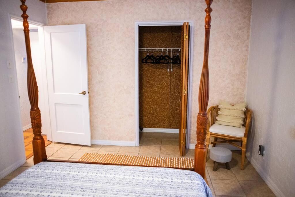 Three-Bedroom House photo 1