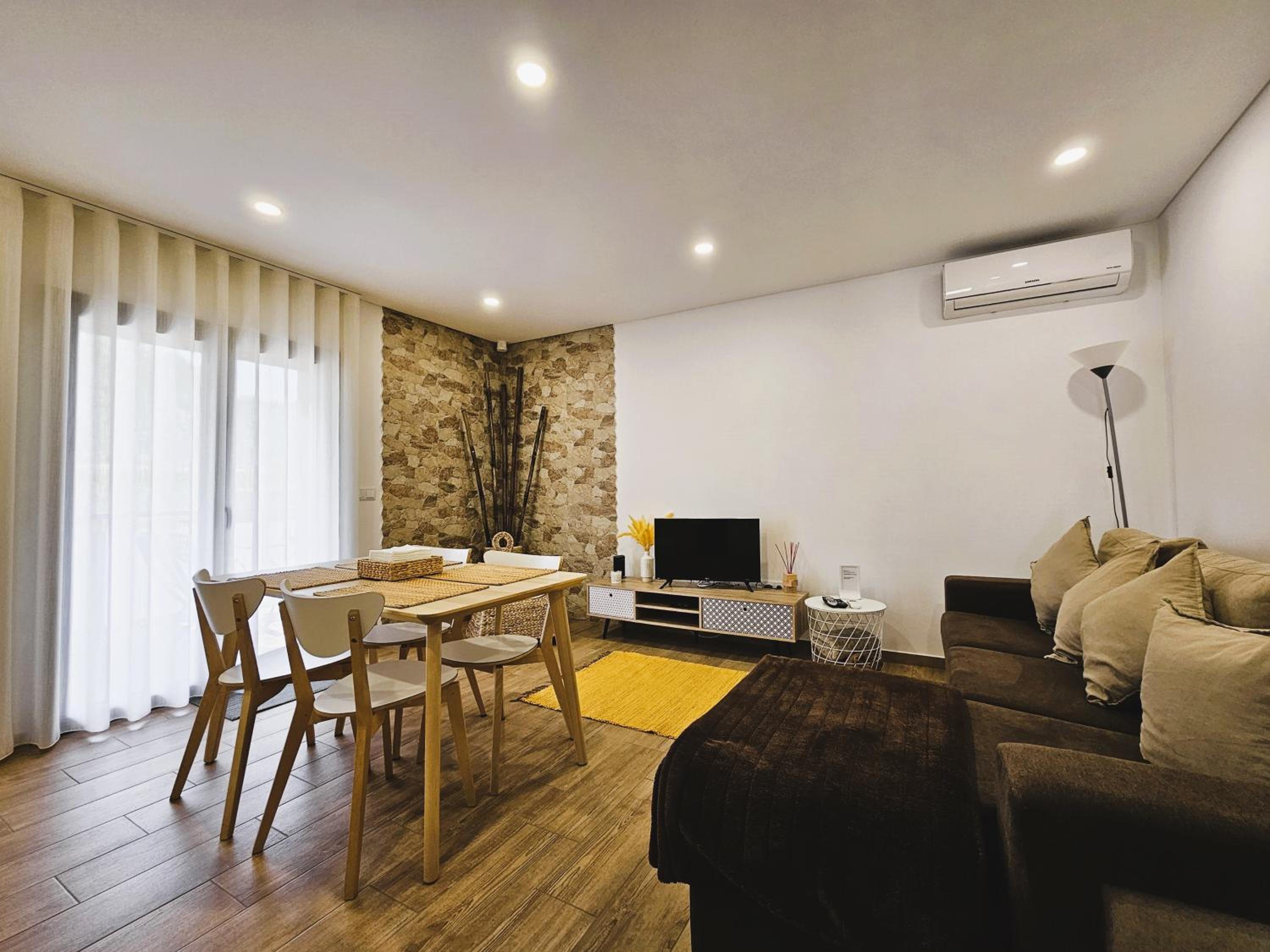 Three-Bedroom Apartment photo 1