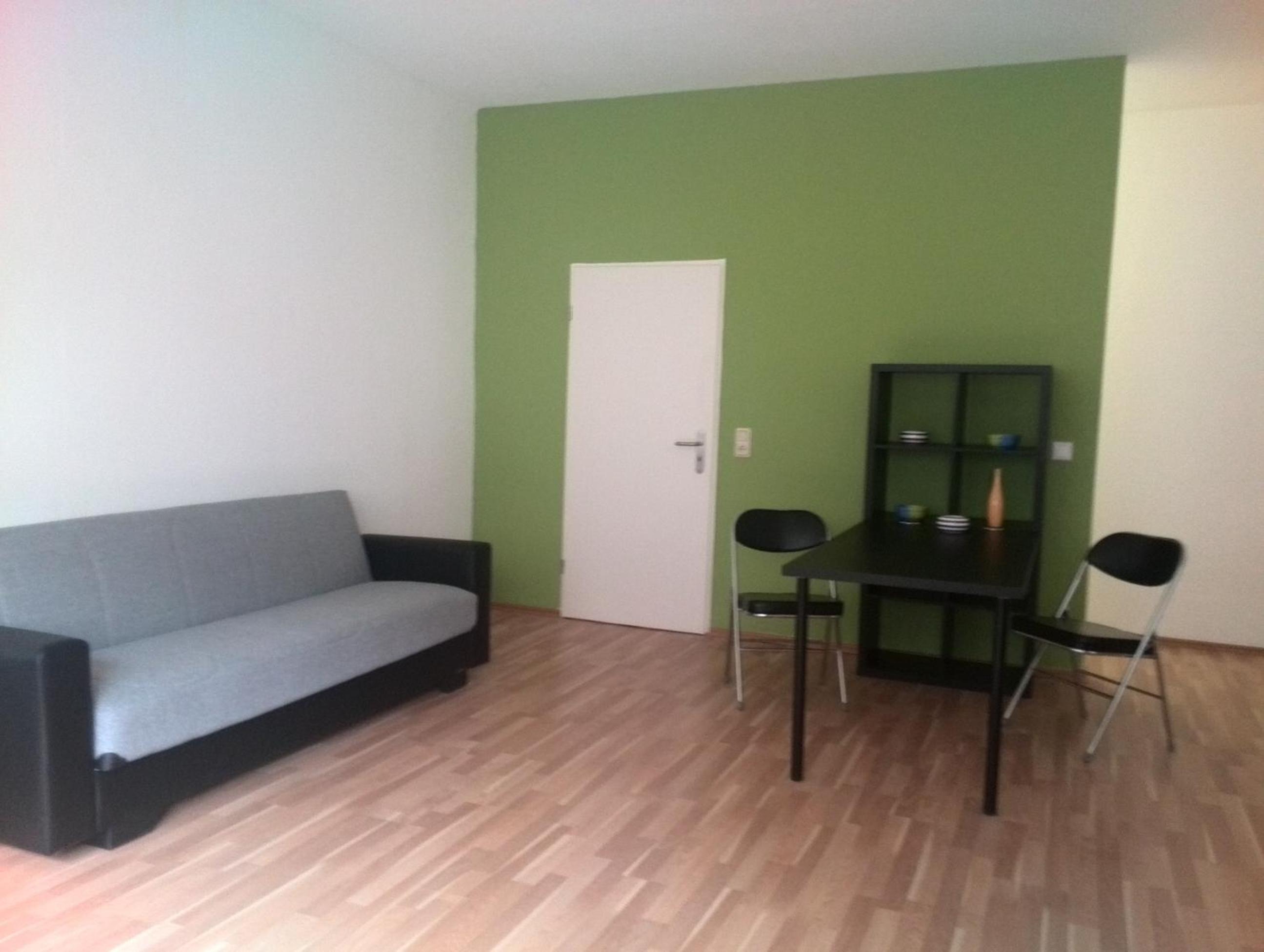 Family Room with Private Bathroom photo 3